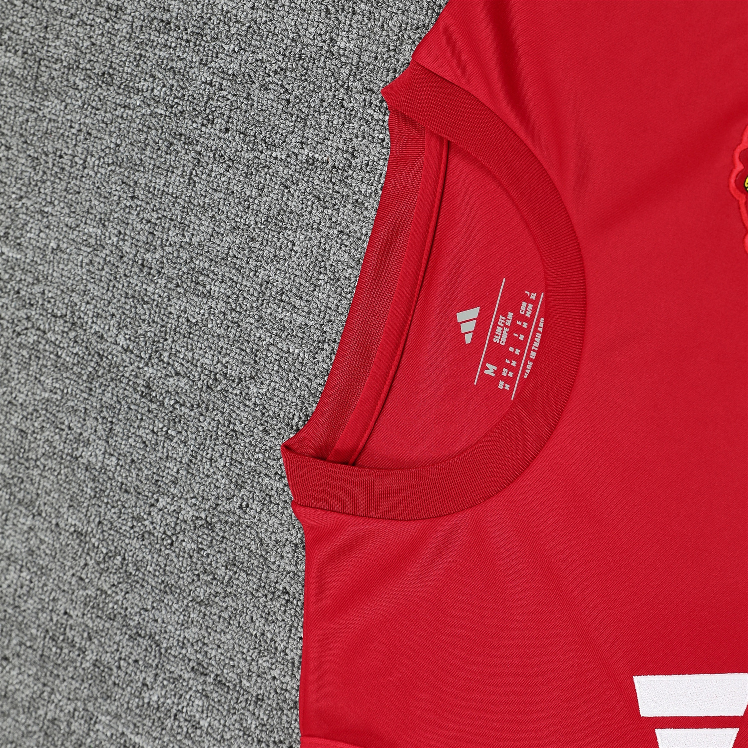 AlphaJersey-Manchester United 25-26 Vest Training Set - Pure Red Vest & Black Shorts