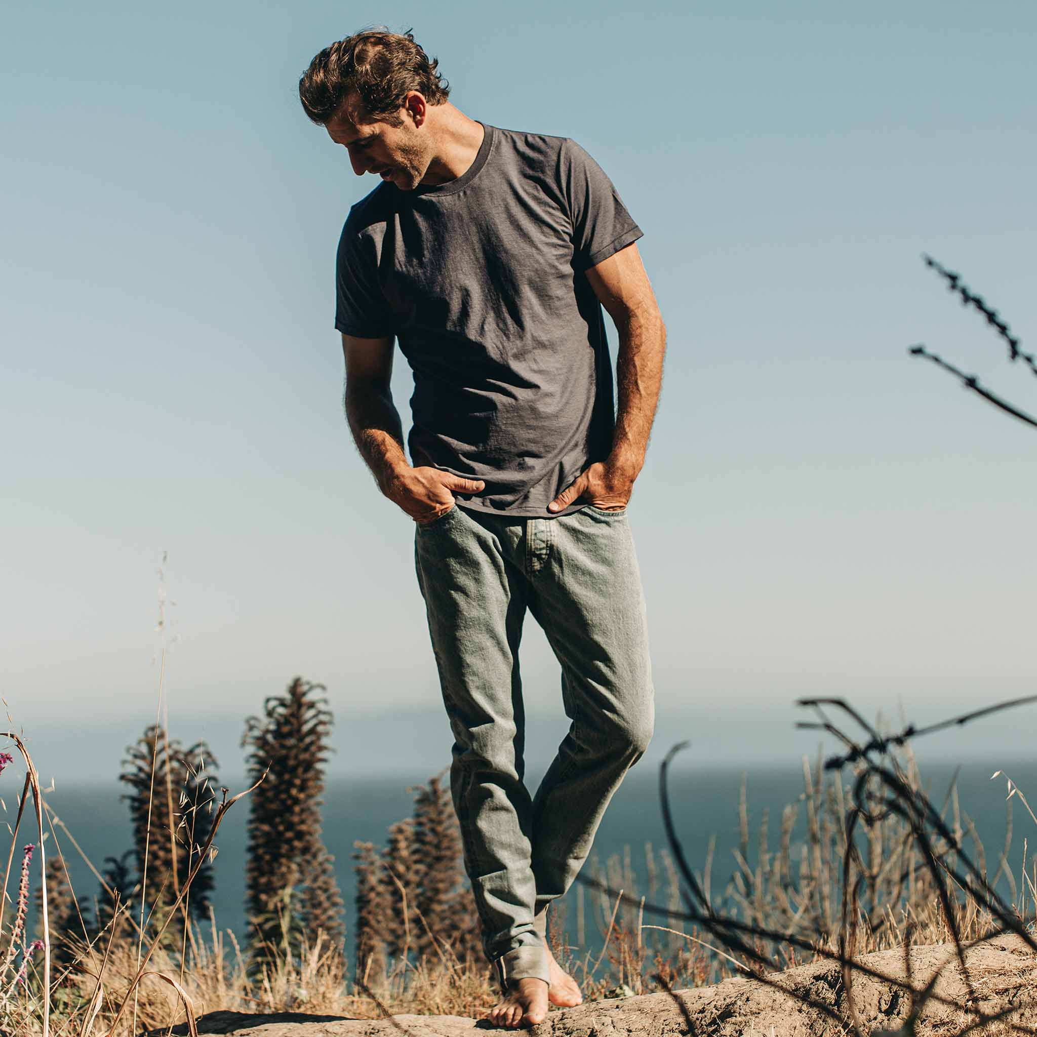 The Cotton Hemp Tee in Navy | Modern Menswear by yycbvcnbmmnbm