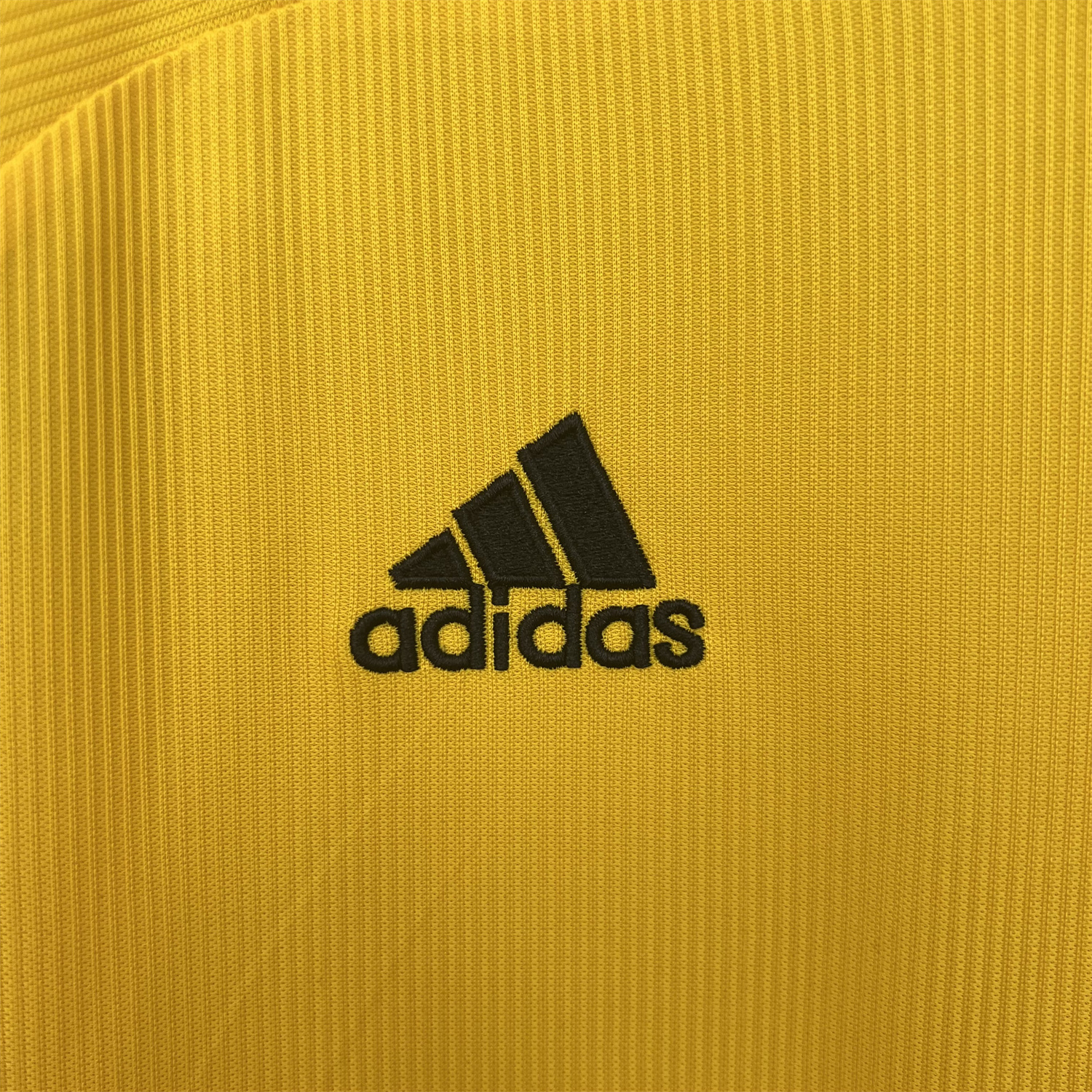AlphaJersey-Retro AC Milan 1999-00 Fourth Jersey