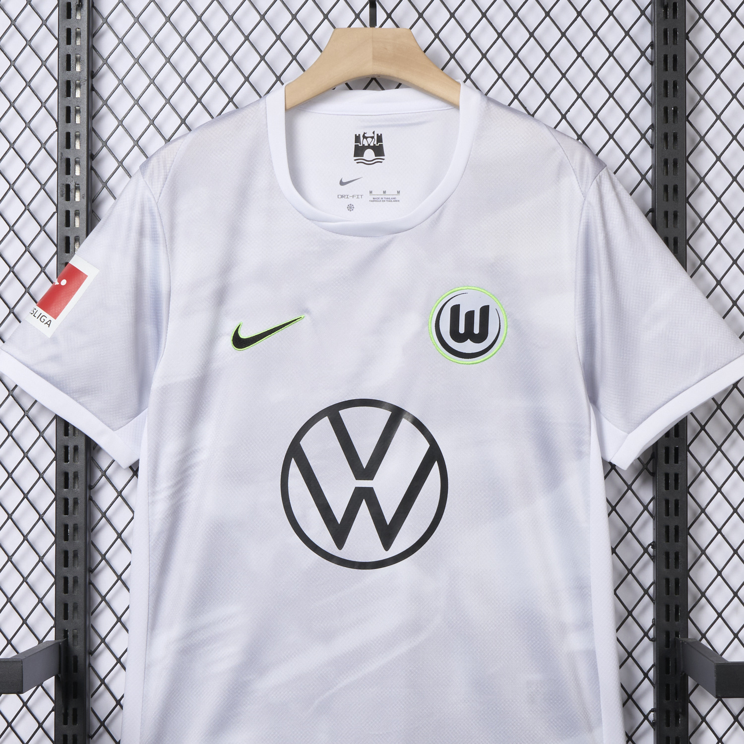 AlphaJersey-Wolfsburg 25-26 Away Grey Jersey With Sponsor - Fans Version