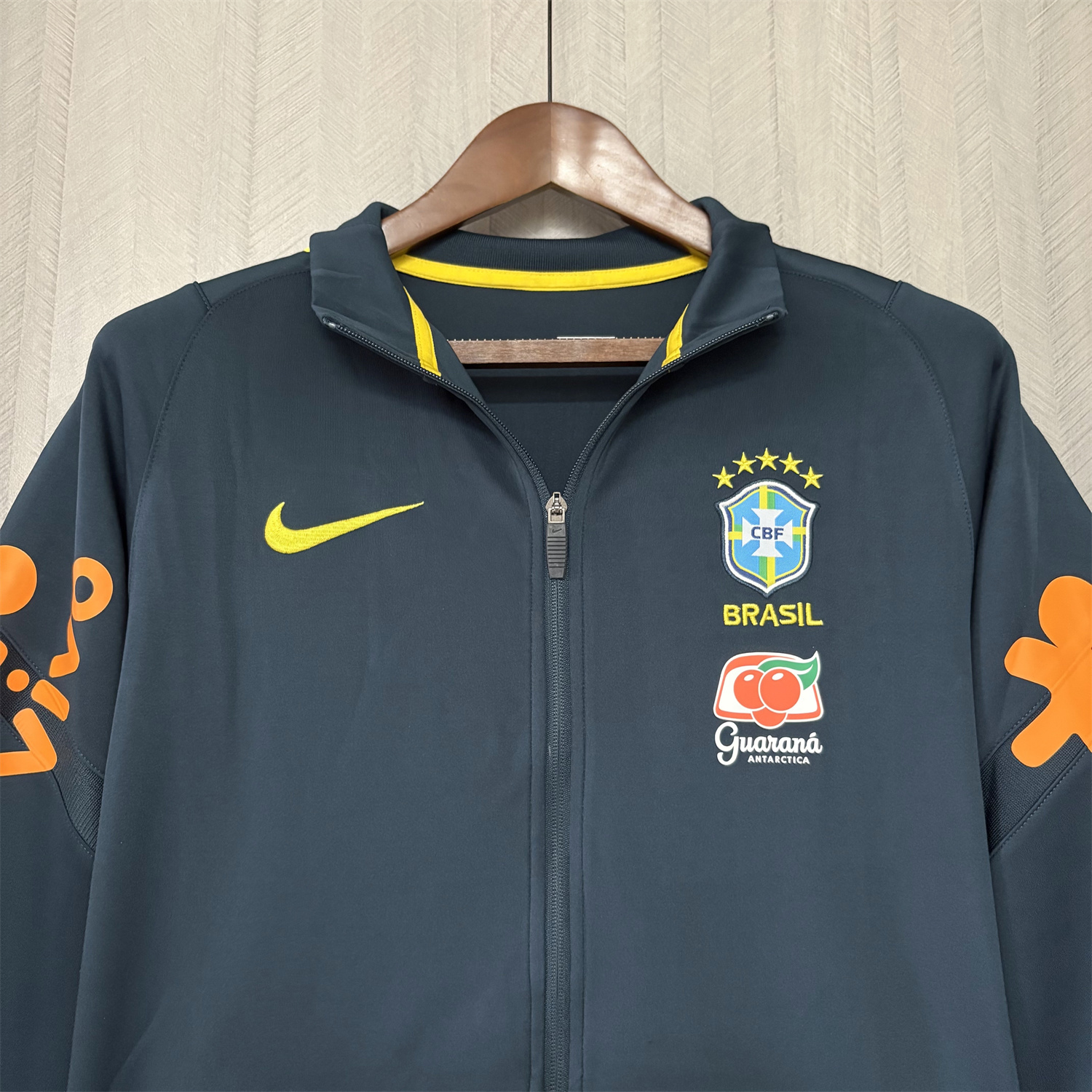 AlphaJersey-Retro Brazil 2022 Pre-Match Dark Blue Unsponsored Windbreaker