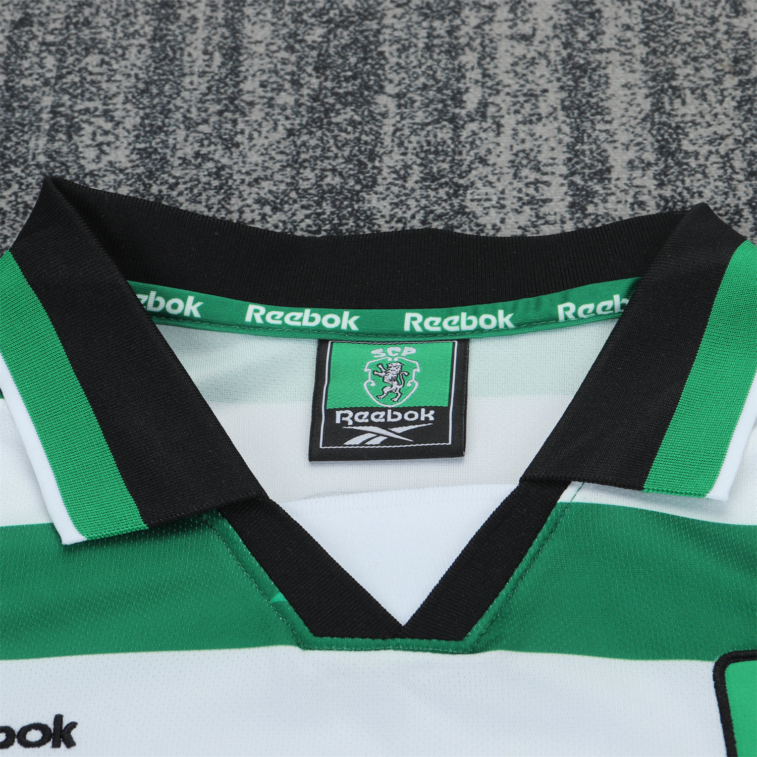 AlphaJersey-Retro Sporting CP 1999-00 Home Kids Kit