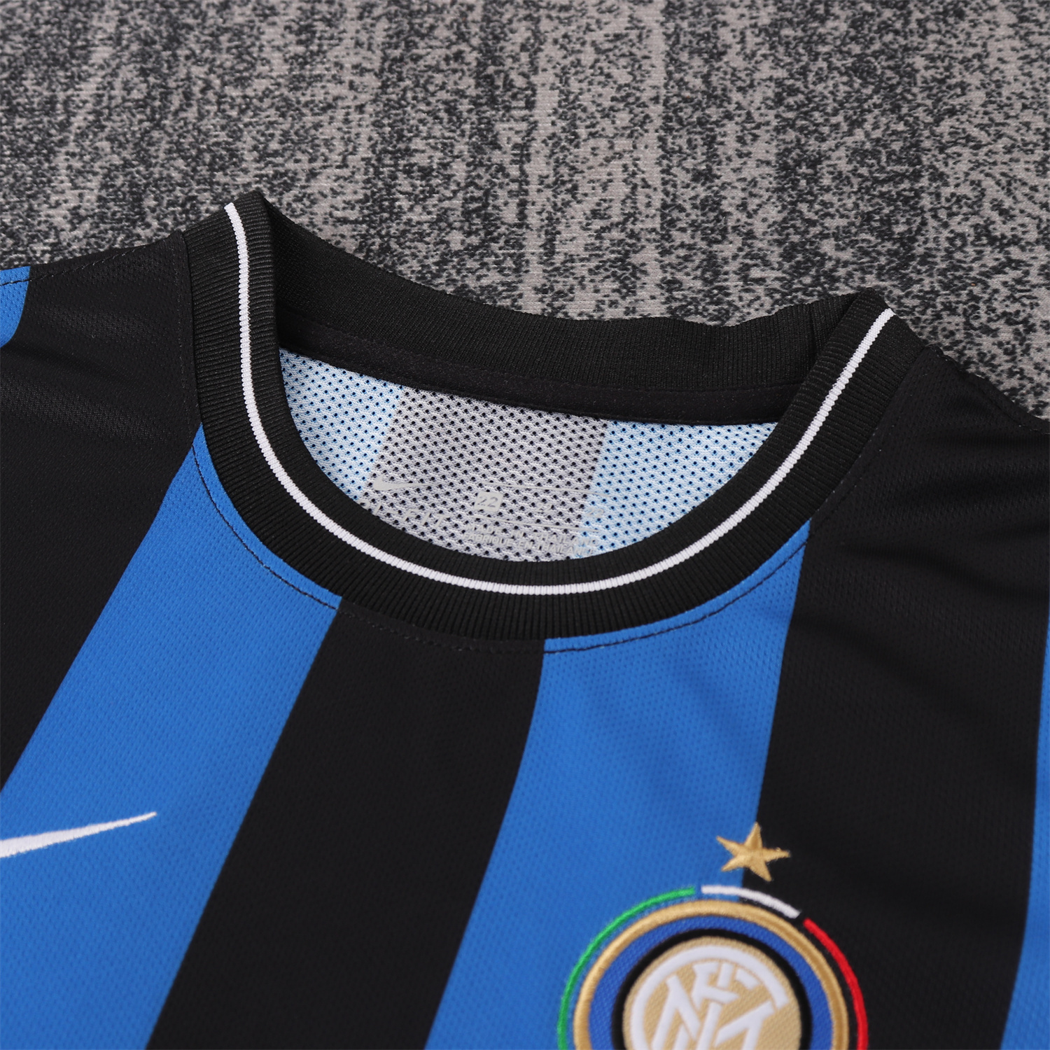 AlphaJersey-Retro Inter Milan 2010-11 Home Kids Kit