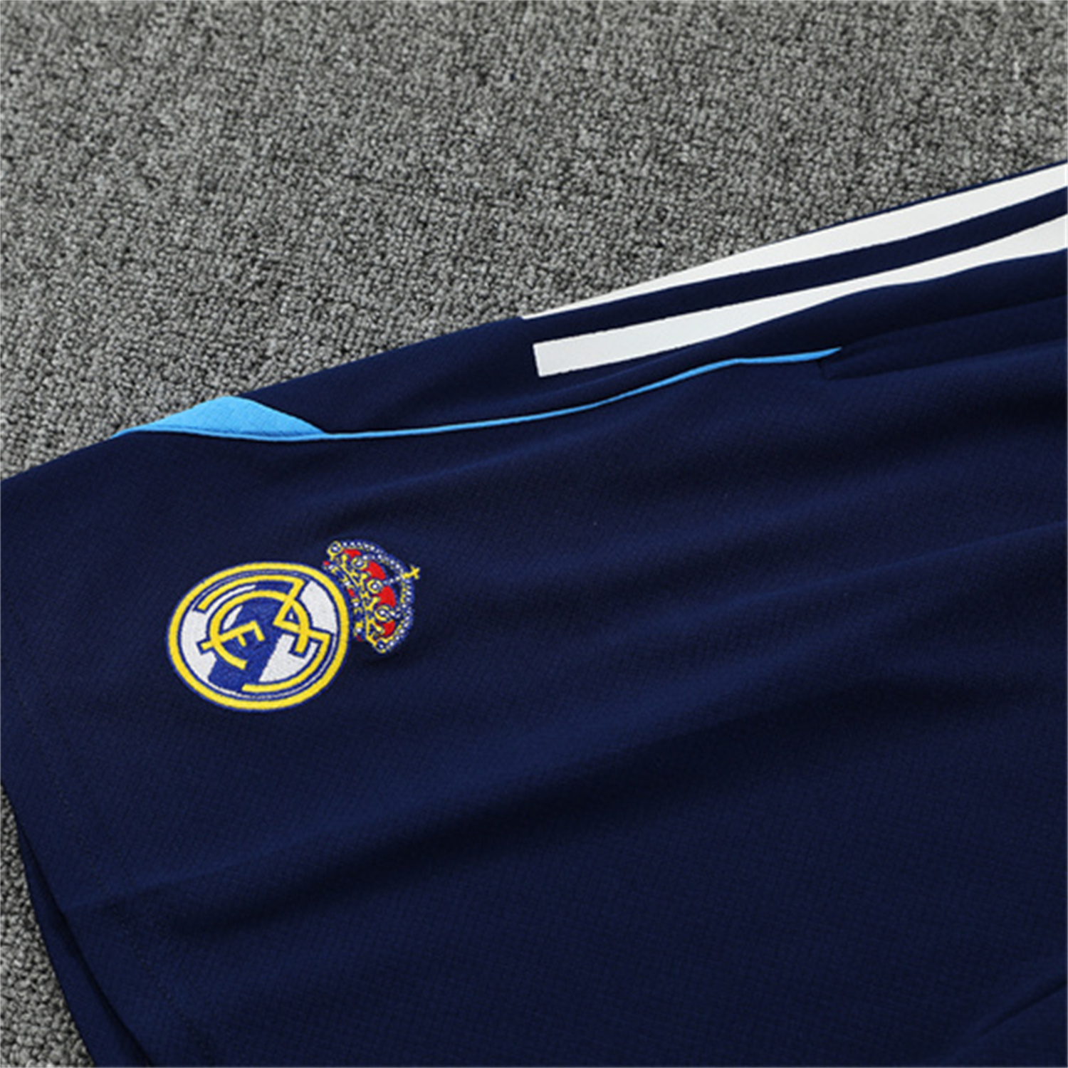 AlphaJersey-Real Madrid 25-26 Kids Short-Sleeve Training Set - Royal Blue Top & Royal Blue Shorts