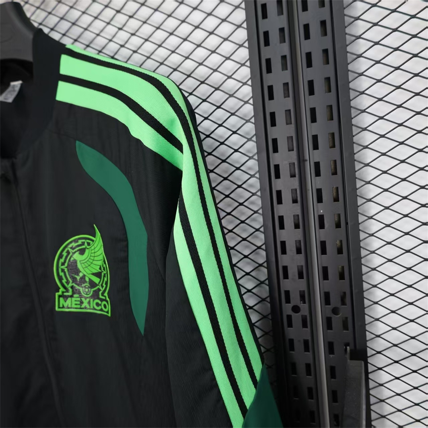 AlphaJersey-Mexico 25-26 Green And Black Windbreaker Jacket