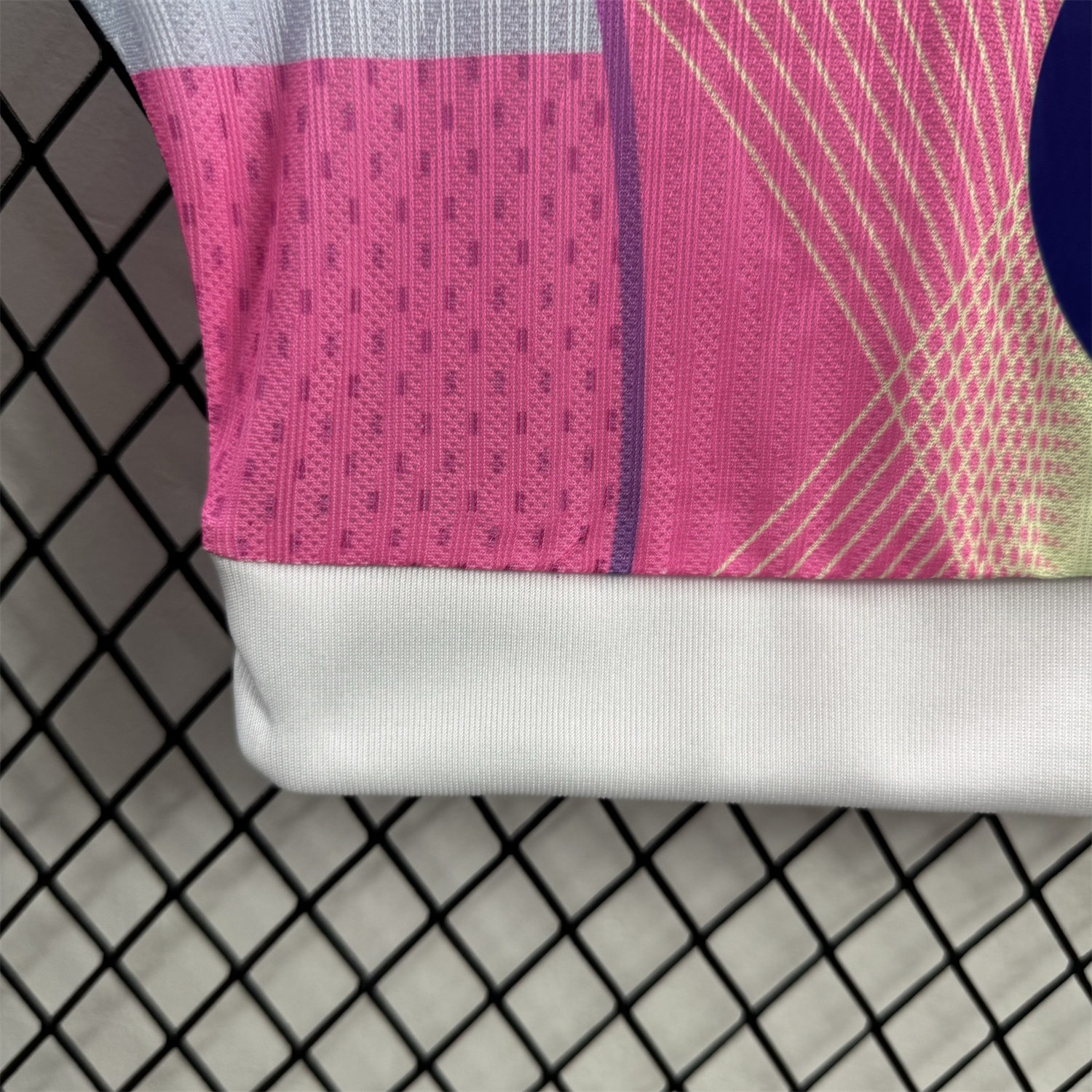 AlphaJersey-Women's Barcelona 25-26 T90 Pink Yoga Vest