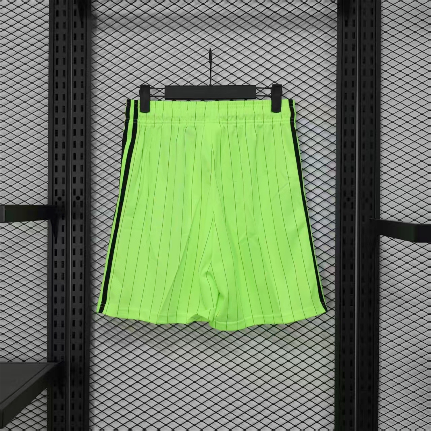 AlphaJersey-Celtic 25-26 Trefoil Green Travel Shorts - Player Version