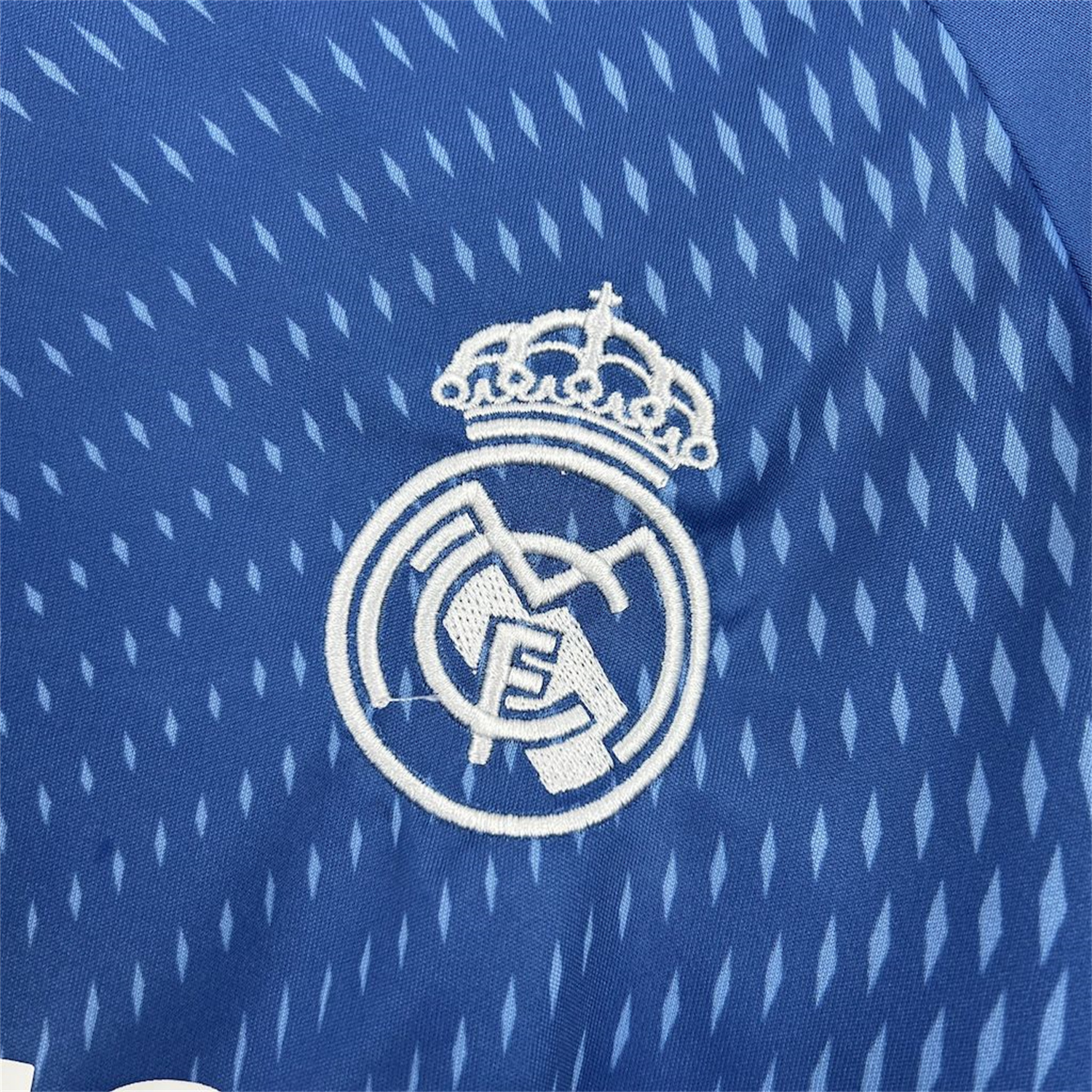 AlphaJersey-Real Madrid 25-26 Blue Goalkeeper Jersey - Fans Version