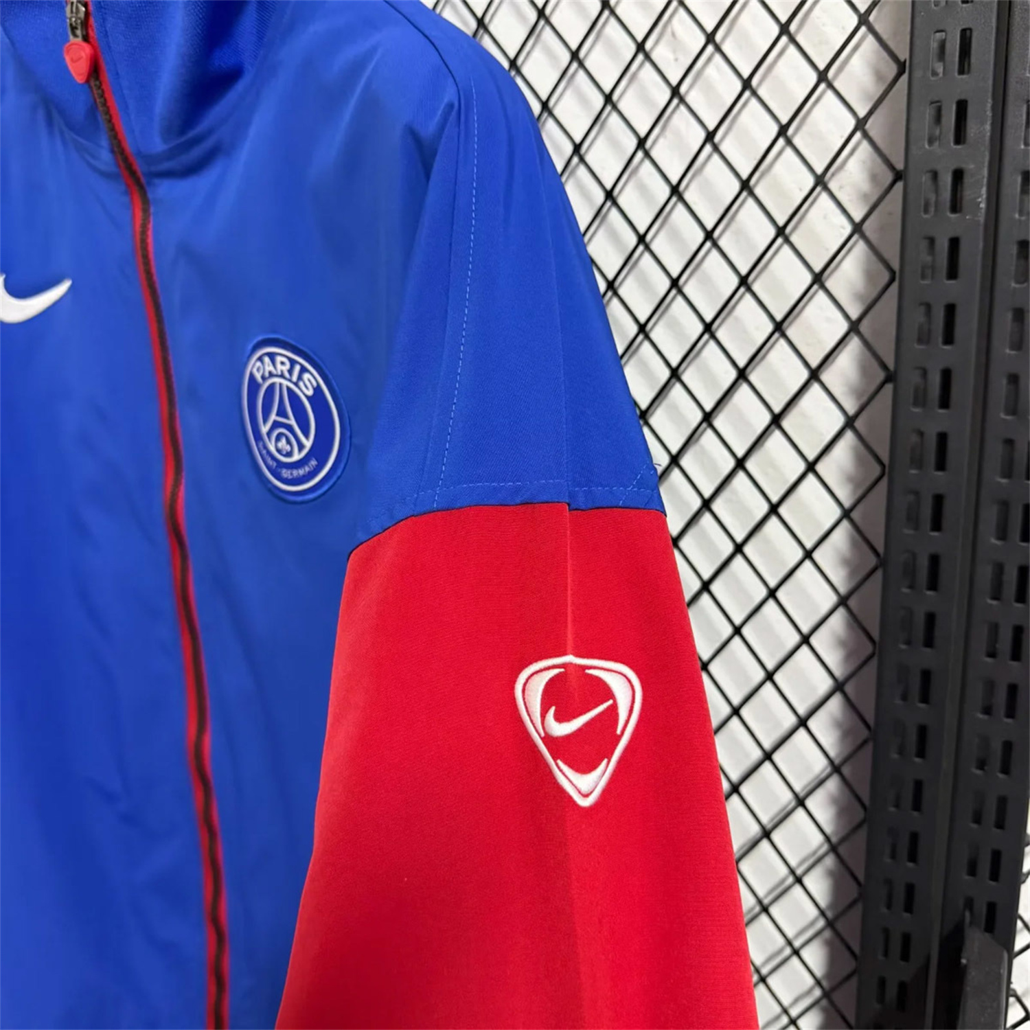 AlphaJersey-Paris Saint-Germain PSG 25-26 Windbreaker Jacket - Blue