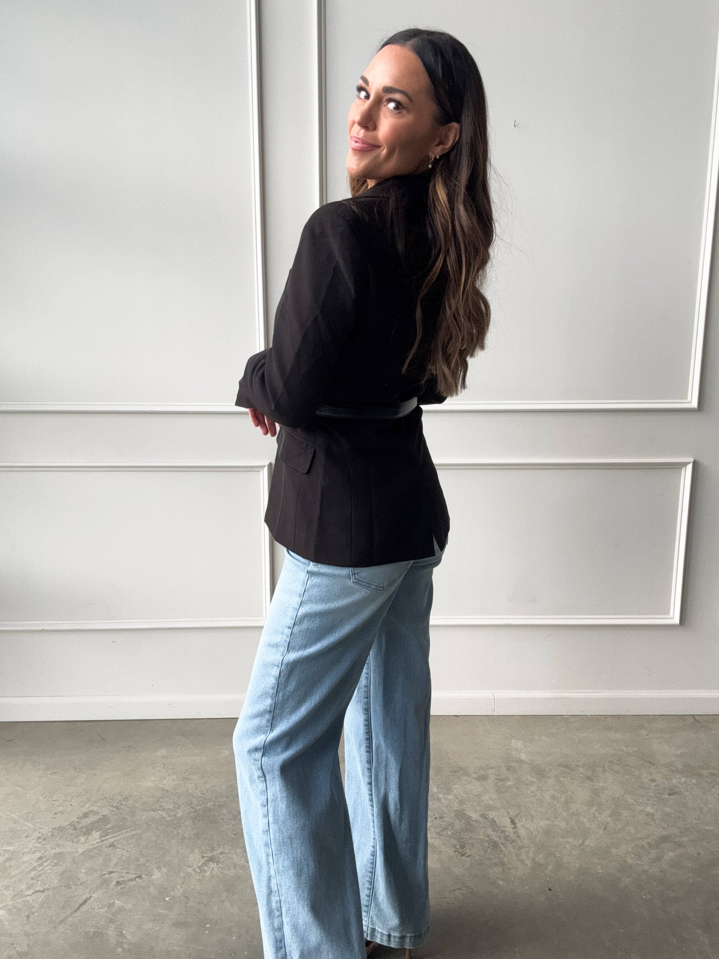 Black Fitted Blazer | Elegant Women's Fashion by coolavocek