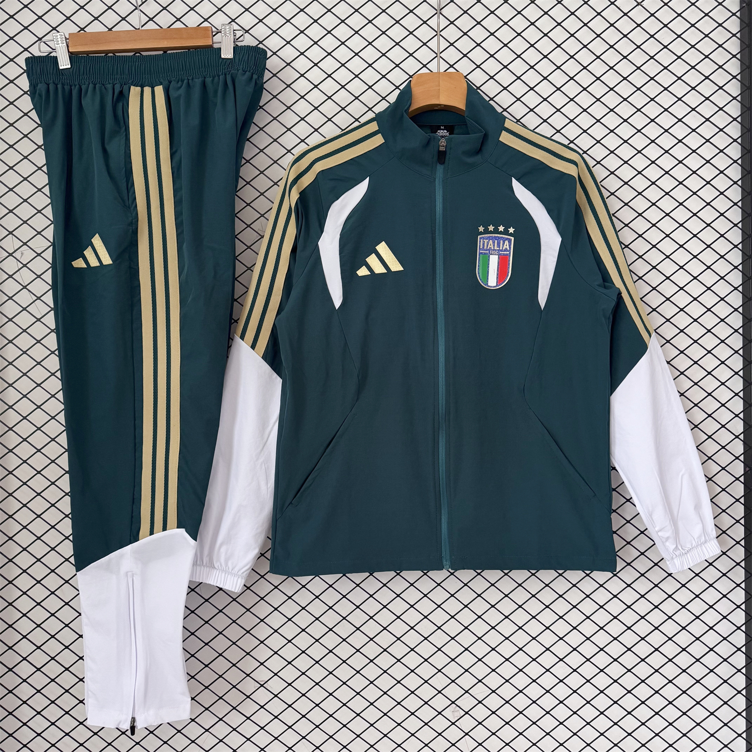 AlphaJersey-Italy 2026 Windbreaker Training Set - Green Top and Pants