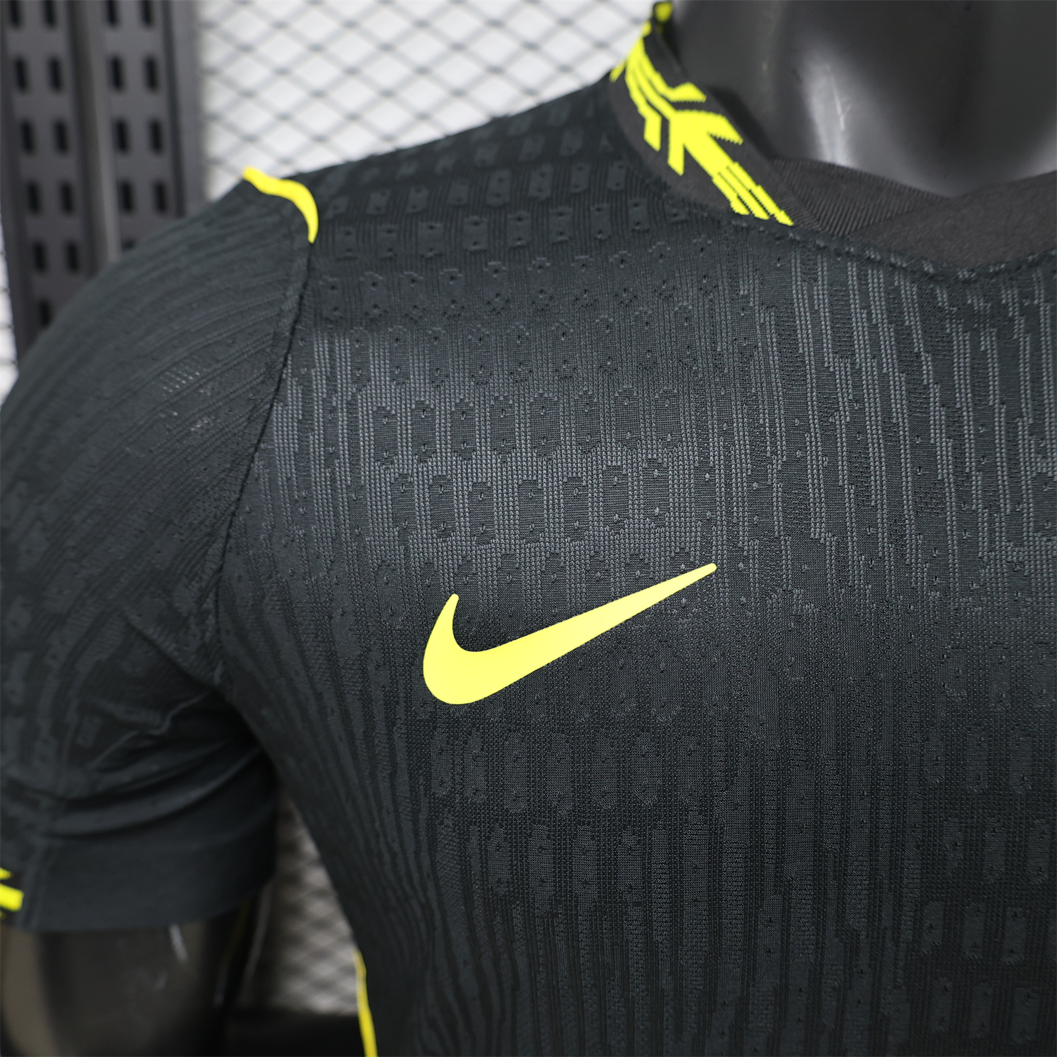 AlphaJersey-C.H.E.L.S.E.A 25-26 Black With Gold Special Jersey - Player Version