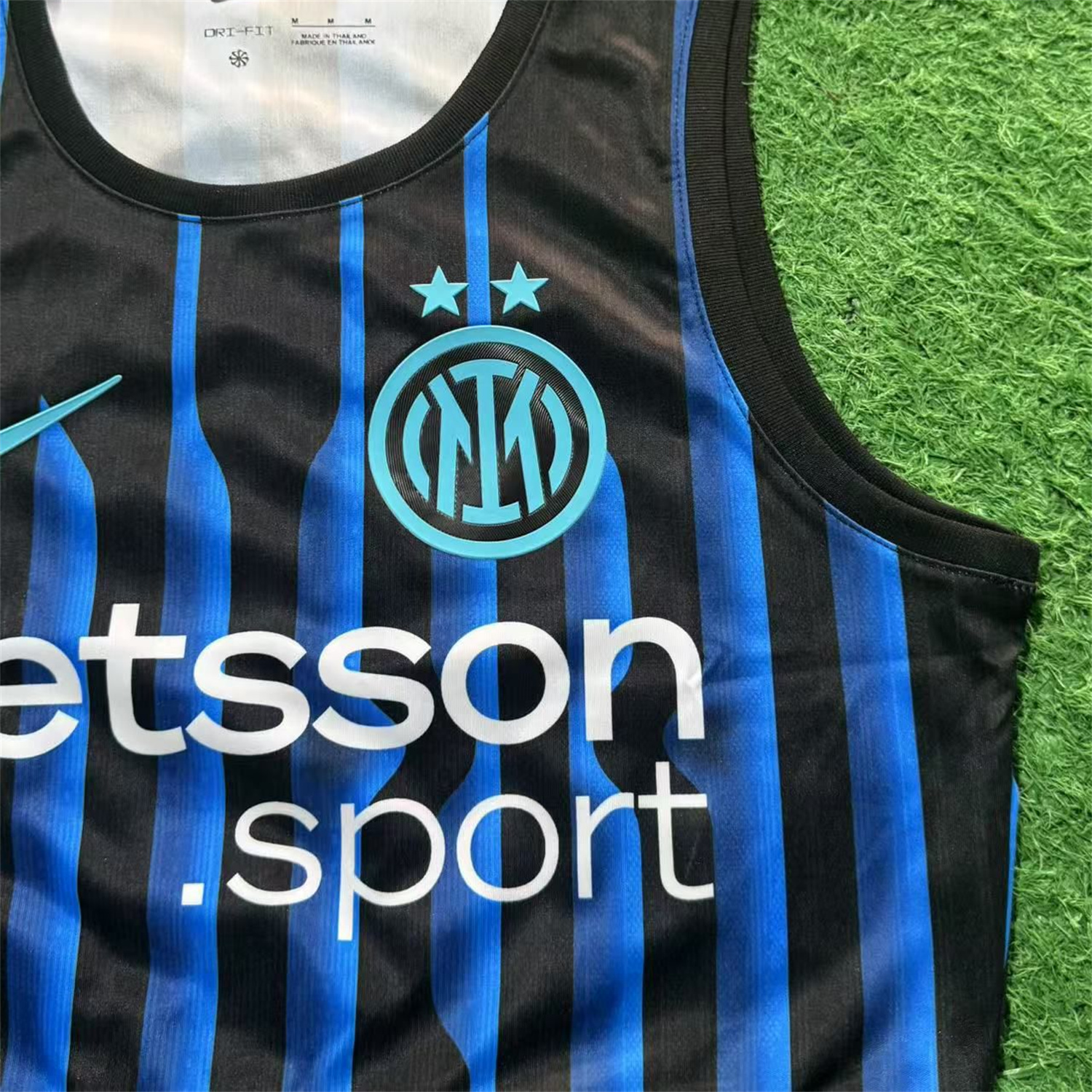 AlphaJersey-Women's Inter Milan 25-26 Home Blue And Black Yoga Vest
