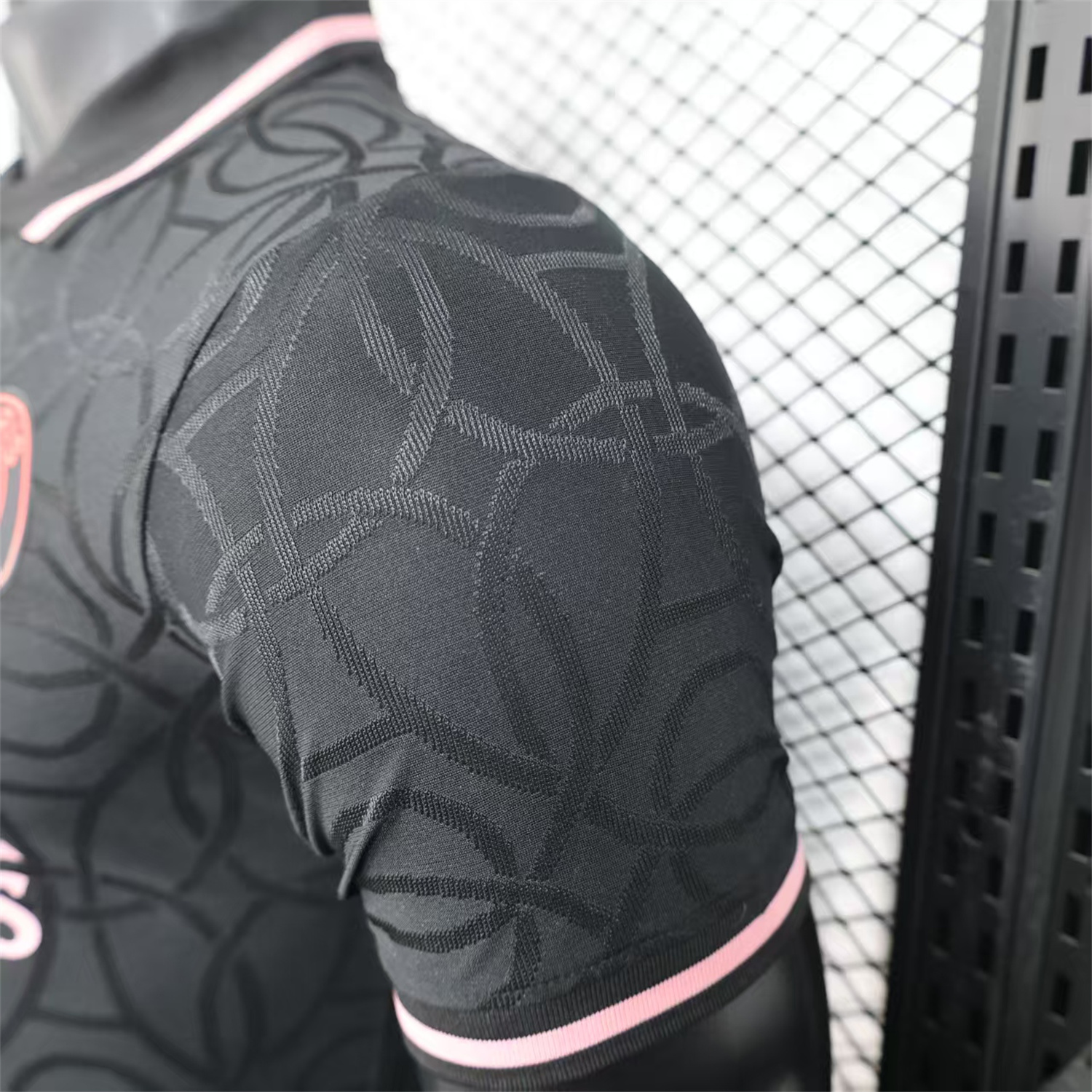 AlphaJersey-Paris Saint-Germain PSG 25-26 JD Black Special Jersey with Red Badge - Player Version