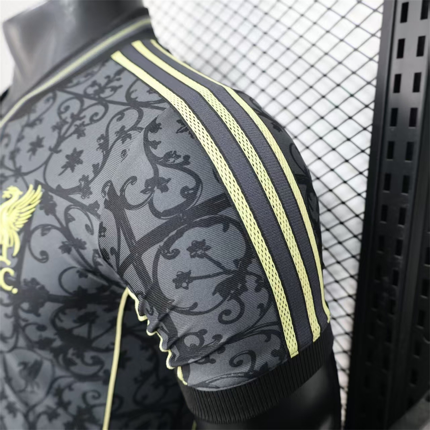 AlphaJersey-Liver.pool 25-26 Black Floral Pattern Special Jersey - Player Version