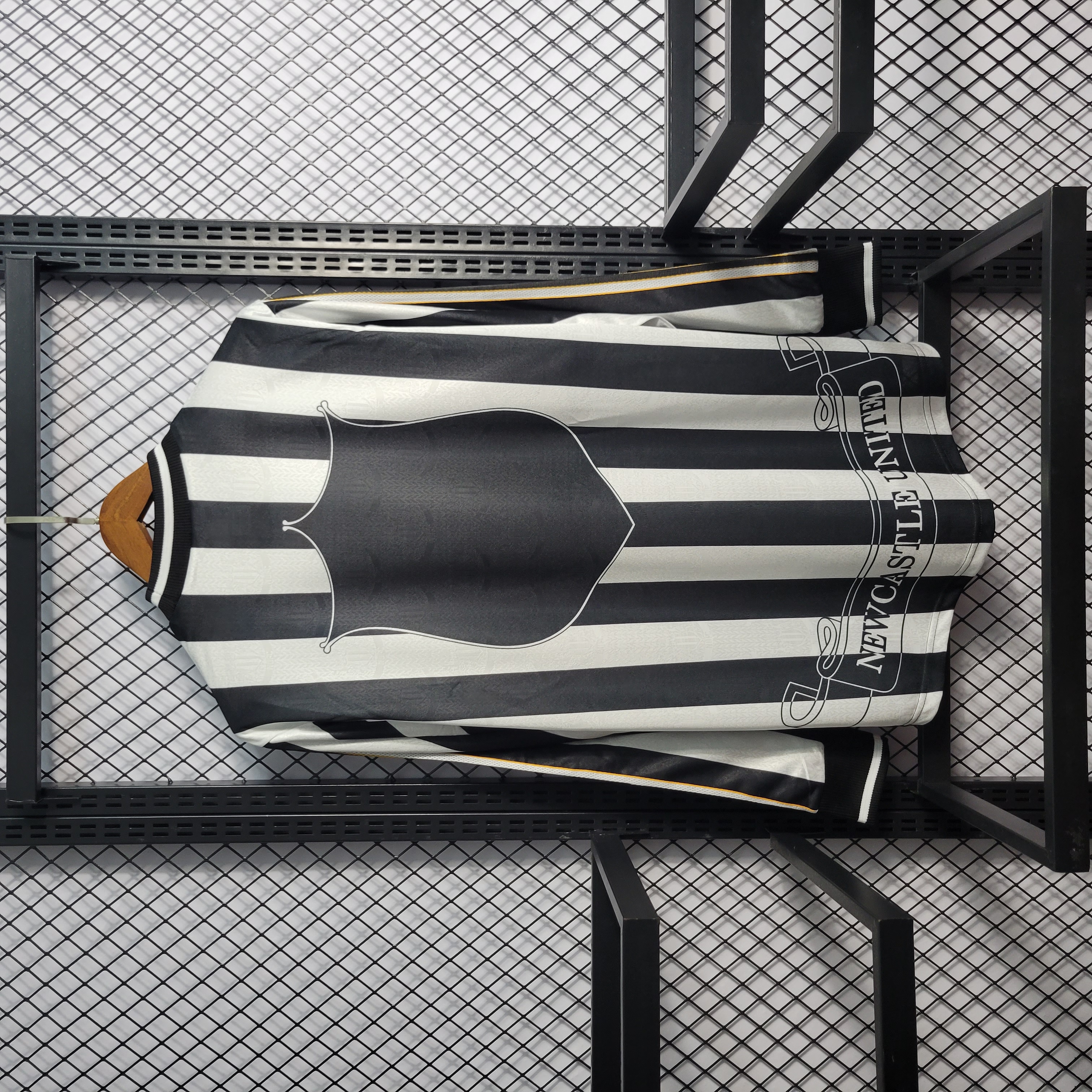 AlphaJersey-Retro Newcastle United 1997-99 Home Long Sleeve Jersey