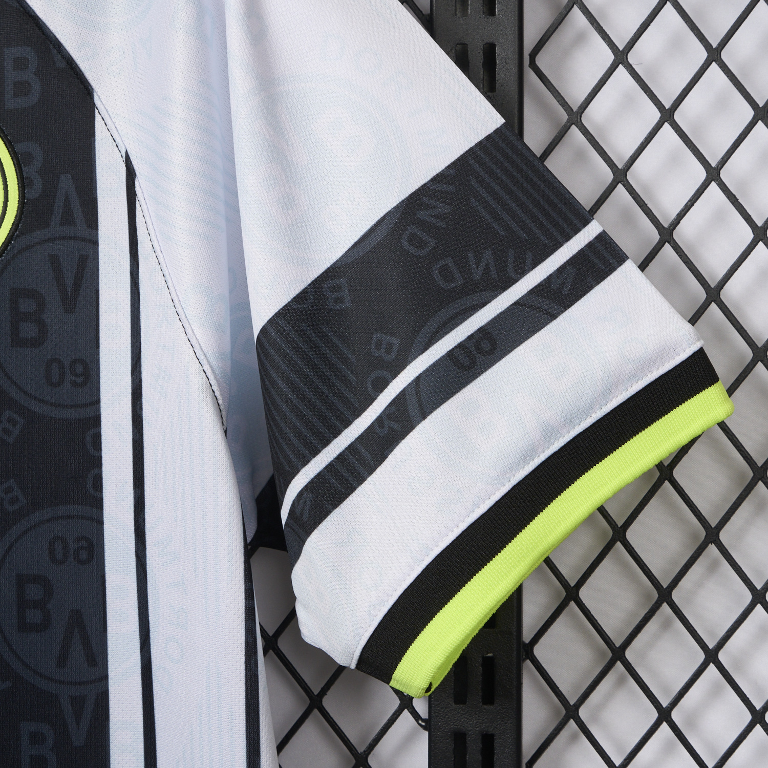 AlphaJersey-Retro Dortmund 1996-97 European Away Jersey