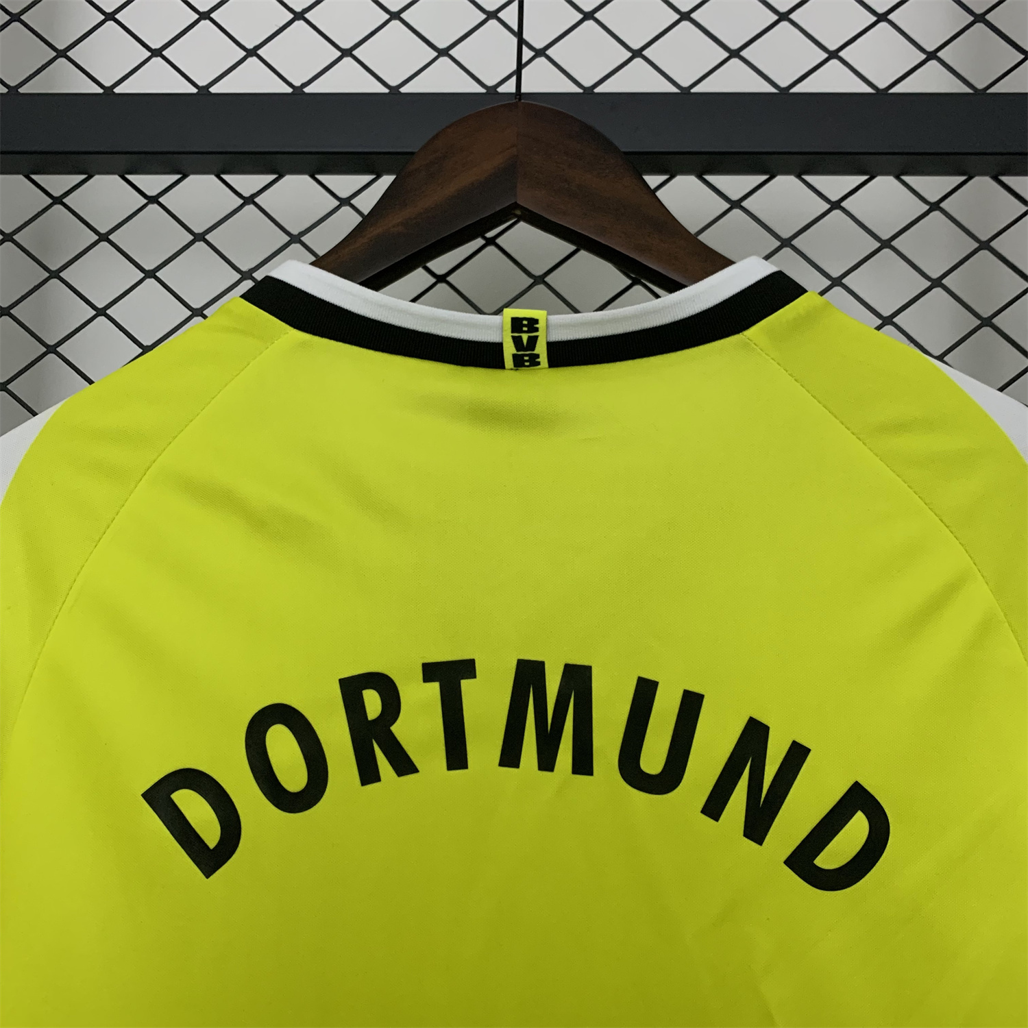 AlphaJersey-Retro Dortmund 1995-96 Home Jersey