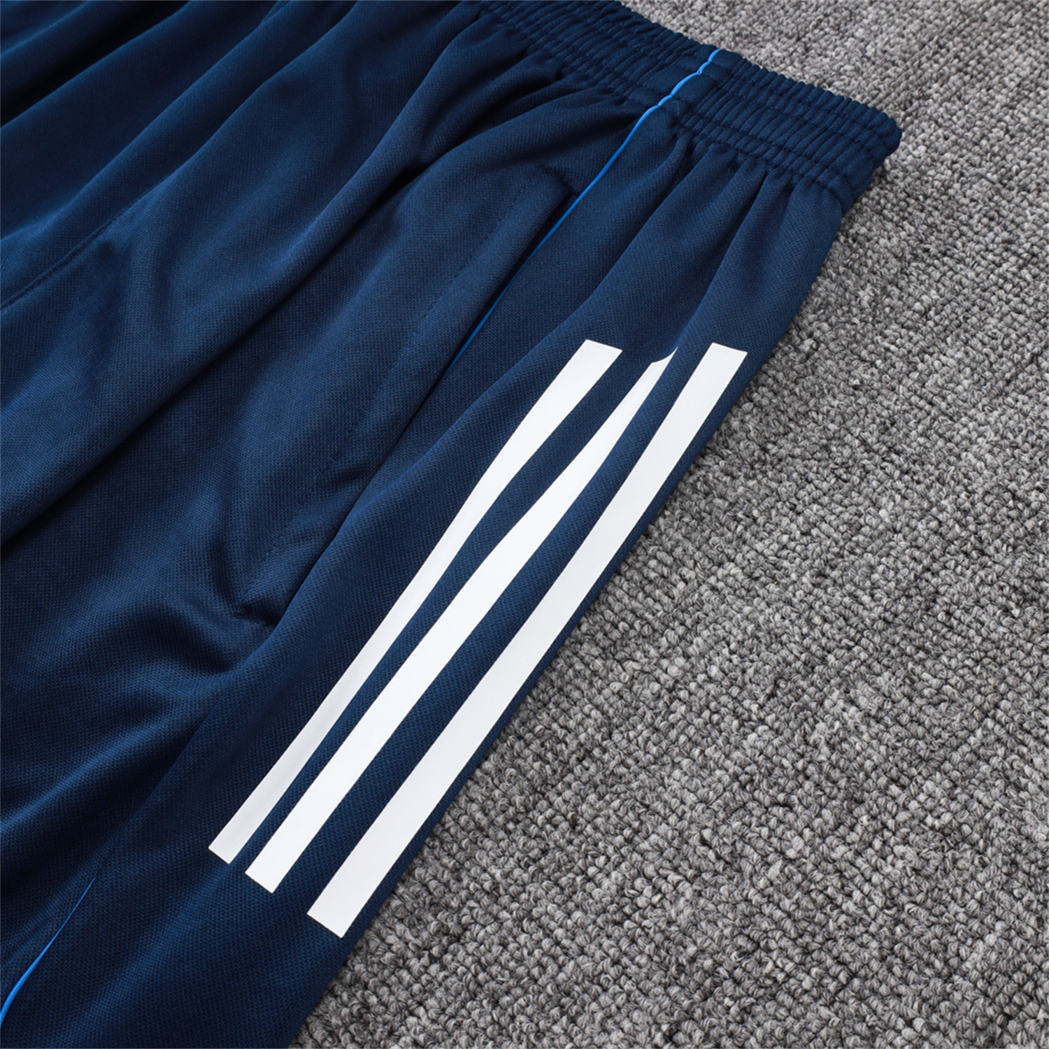 AlphaJersey-Real Madrid 25-26 Short-Sleeve Training Set - Royal Blue Vest & Shorts