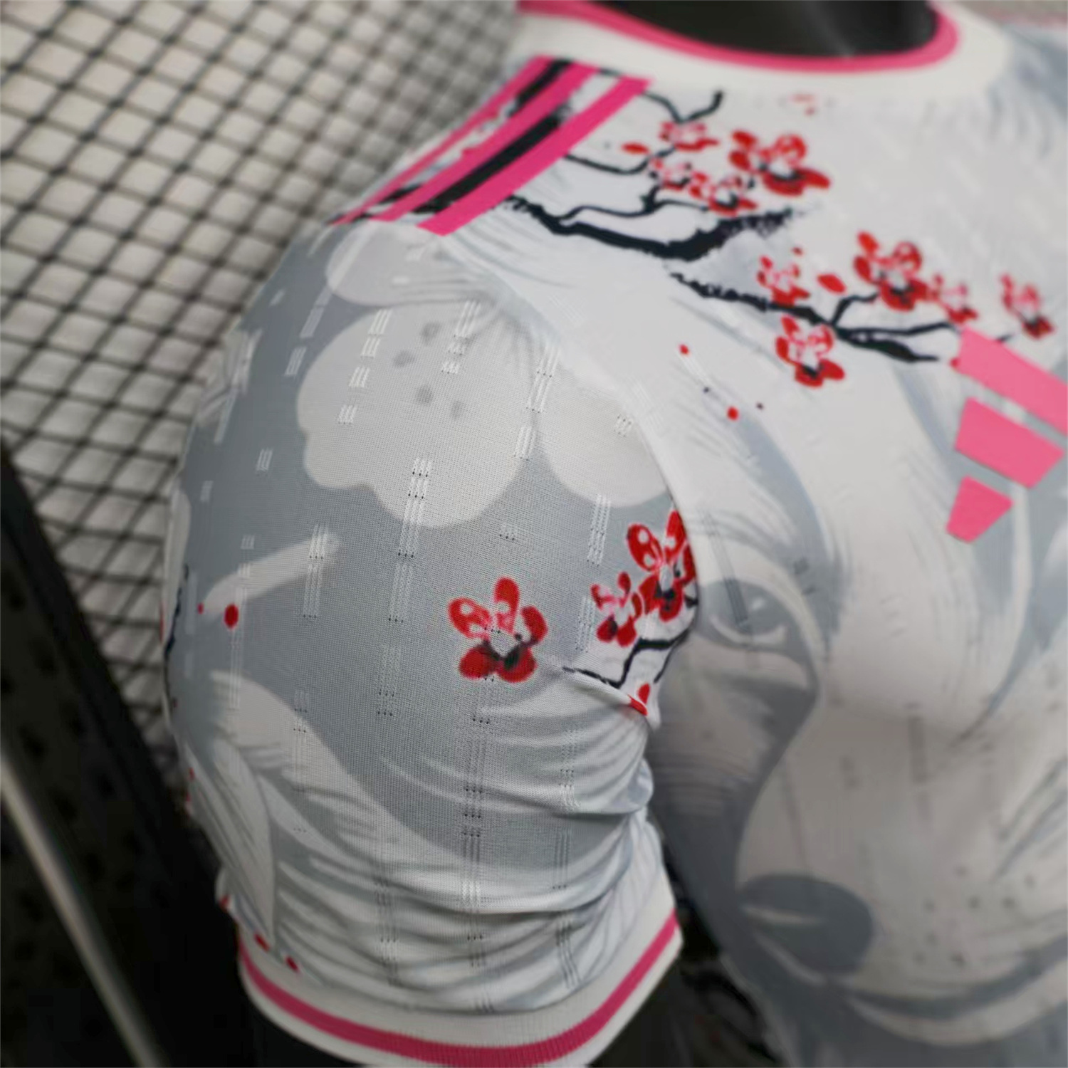 AlphaJersey-Japan 25-26 Pink And White Snow Fox Special Jersey - Player Version