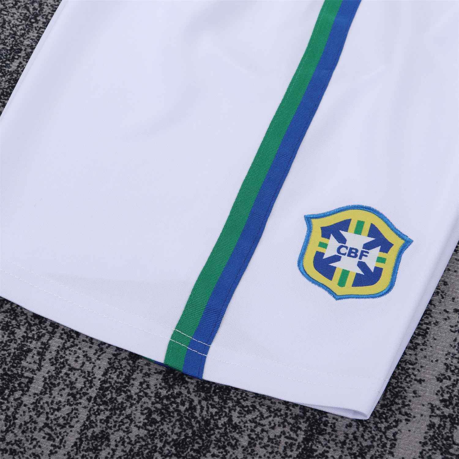 AlphaJersey-Retro Brazil 1997 Away Kids Kit
