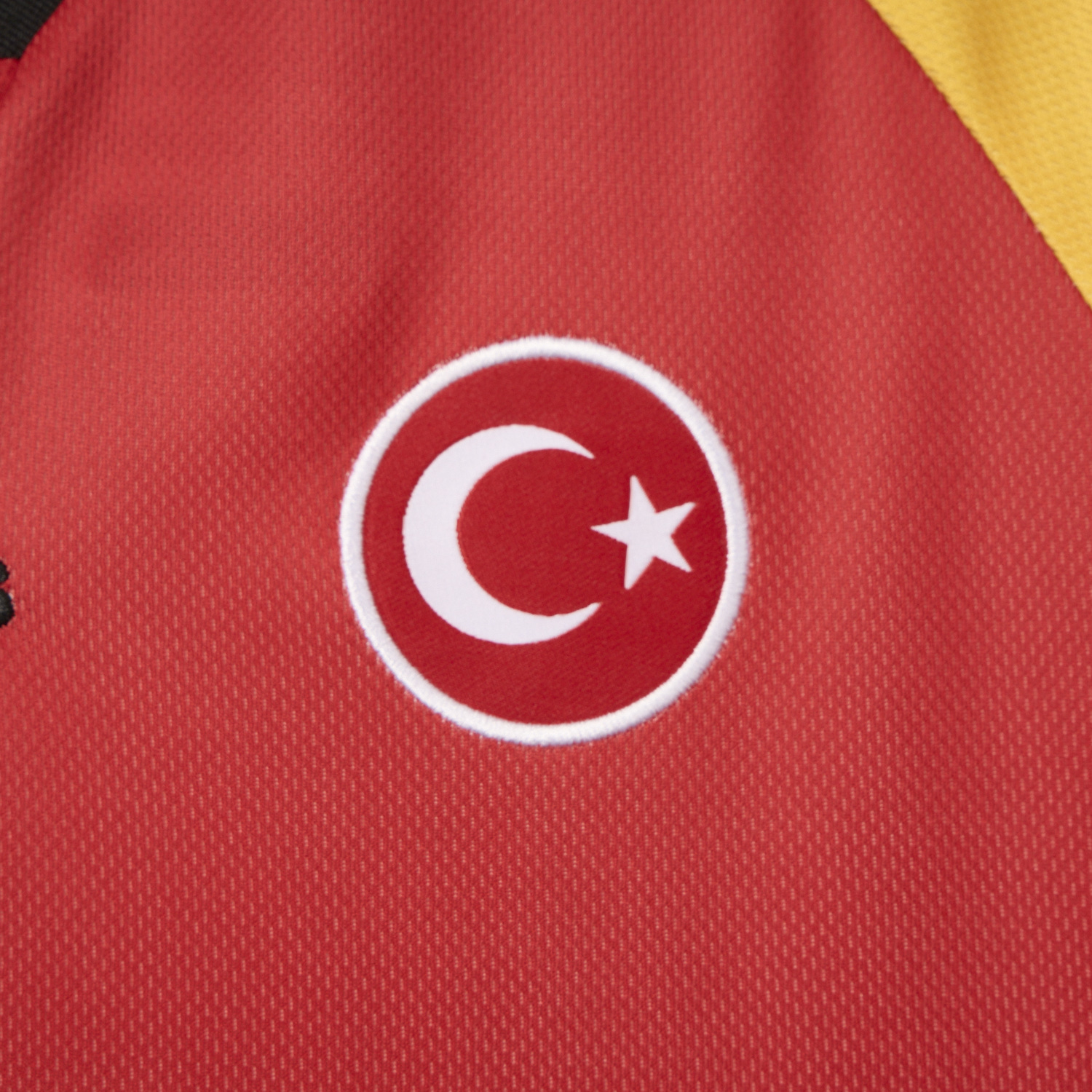 AlphaJersey-Retro Galatasaray 1998-99 Home Jersey
