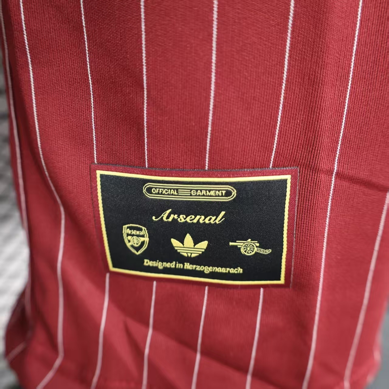AlphaJersey-Arsenal 25-26 Trefoil White Lines Red Travel Jersey - Player Version