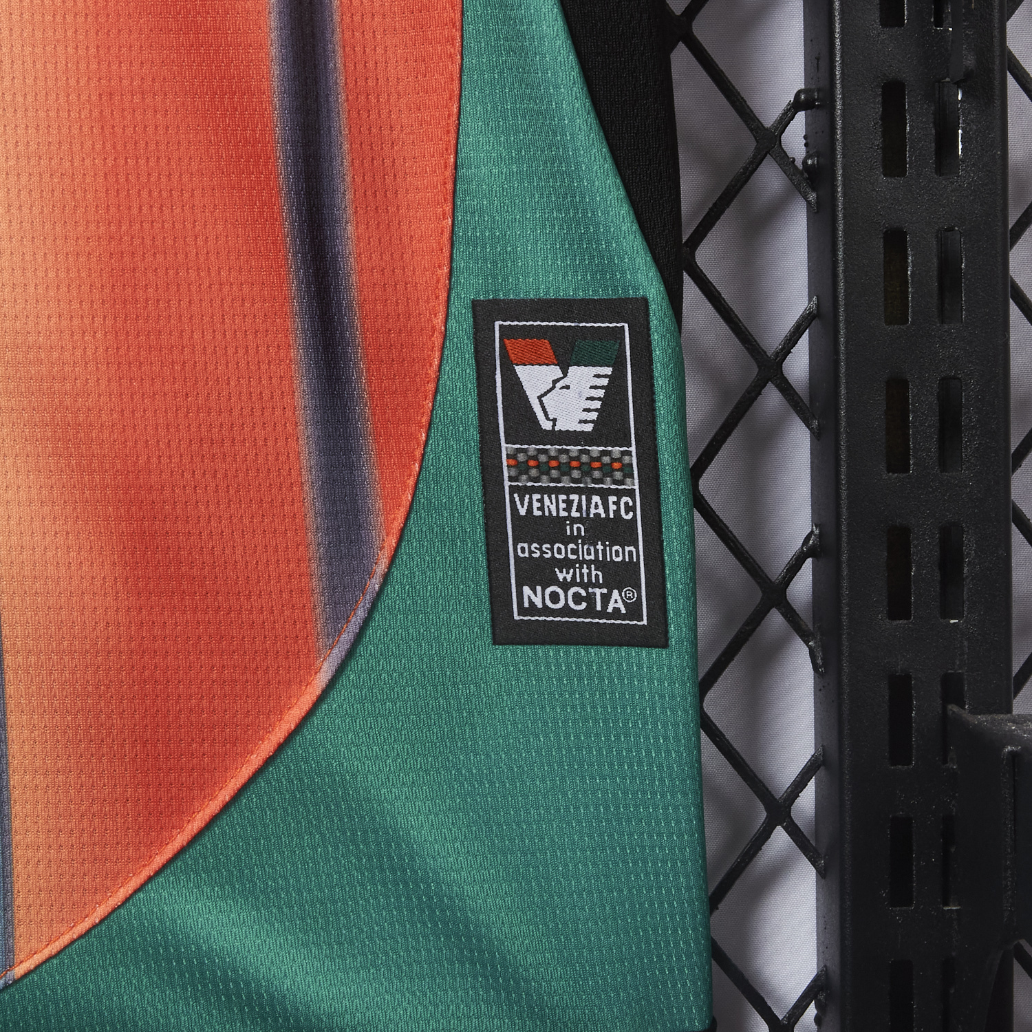 AlphaJersey-Venezia FC 25-26 Orange And Green Special Jersey - Fans Version