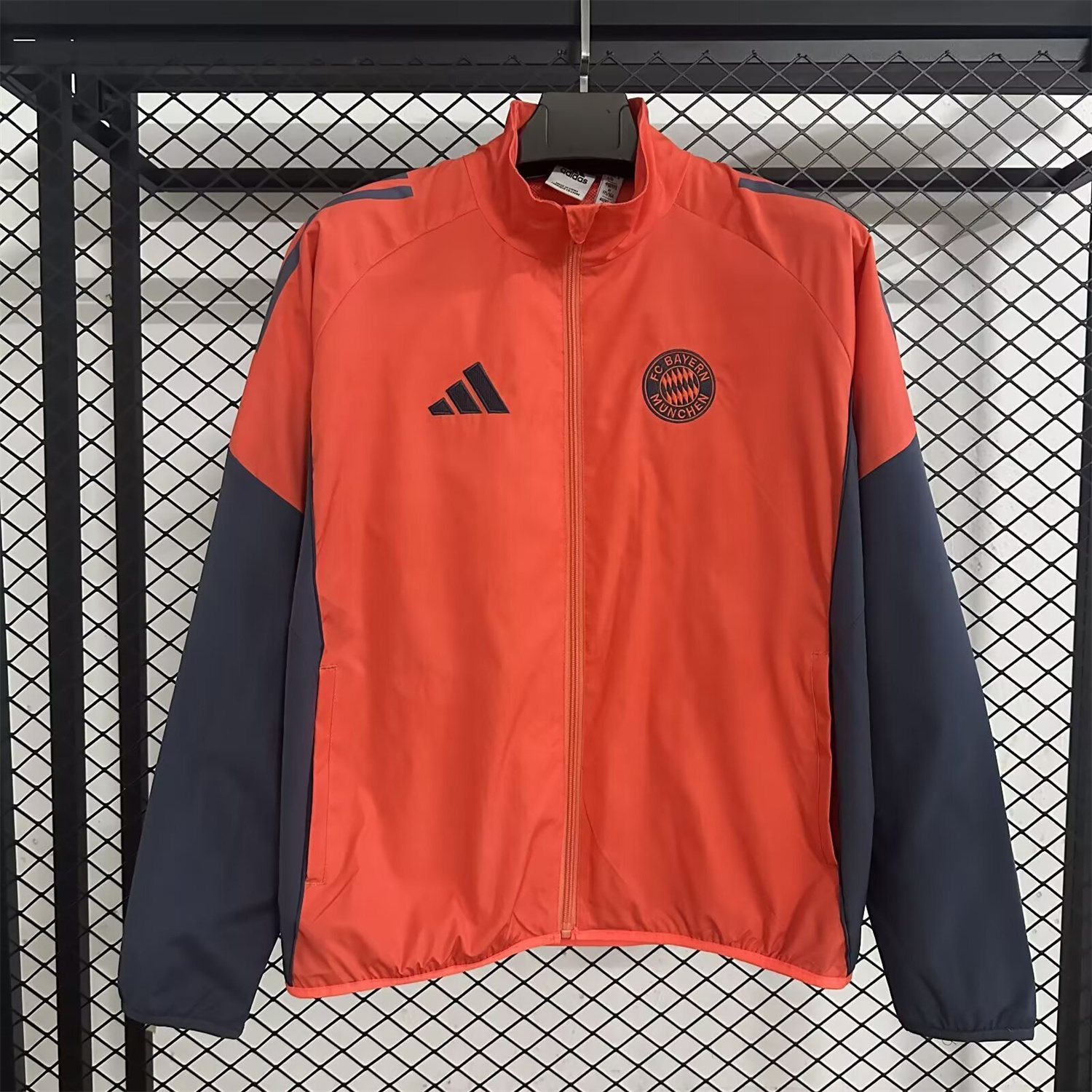 AlphaJersey-Bayern Munich 25-26 Training Windbreaker Jacket - Orange