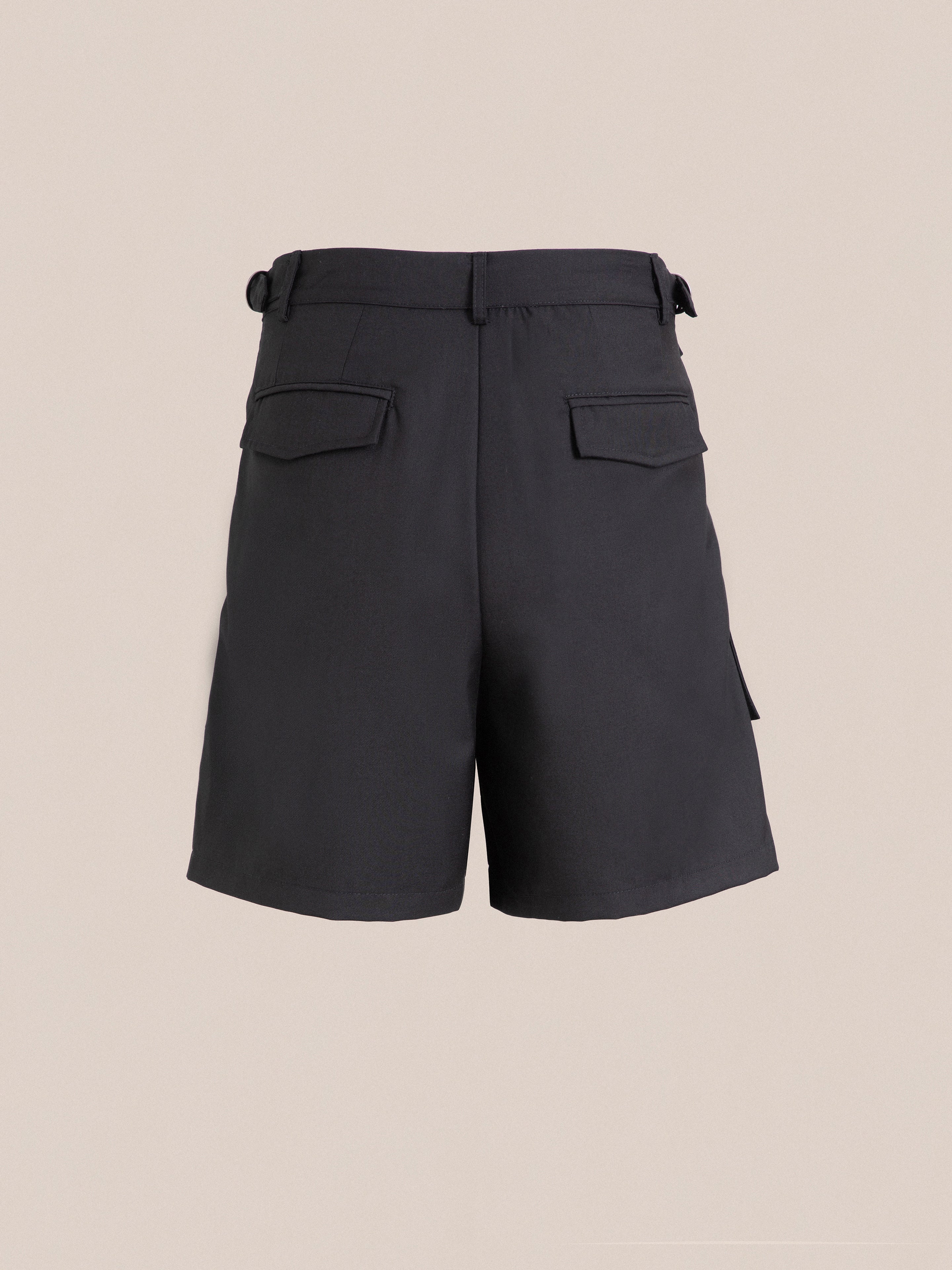 Pleated Pocket Cargo Shorts | Modern Menswear by yycbvcnbmmnbm