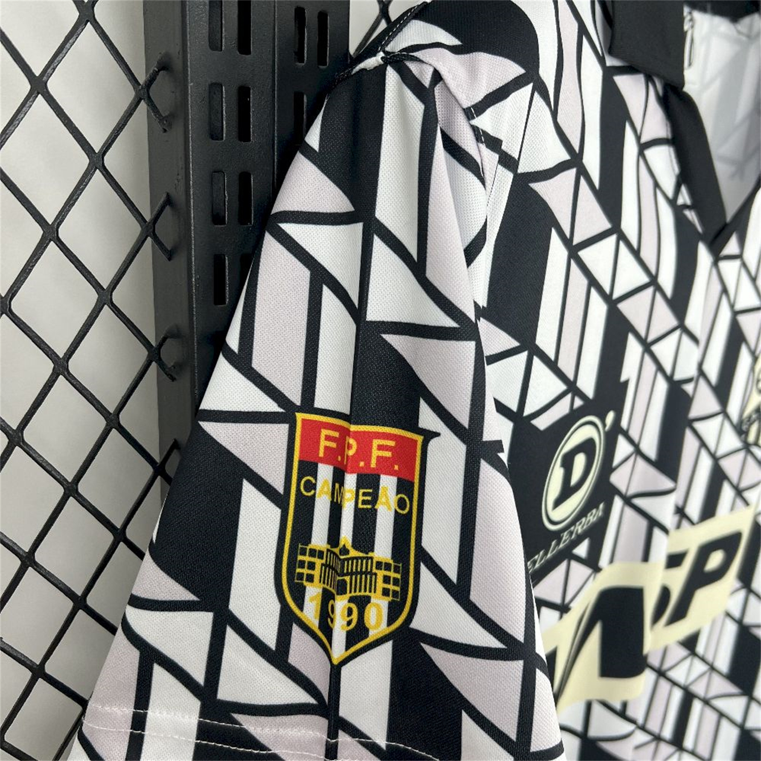 AlphaJersey-Retro Red Bull Bragantino 1991-92 Away Jersey