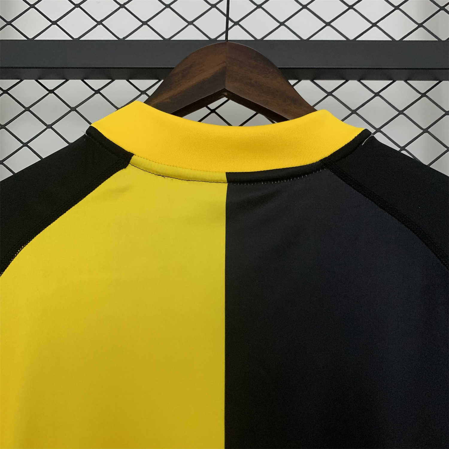 AlphaJersey-Retro Real Zaragoza 2001-02 Away Jersey