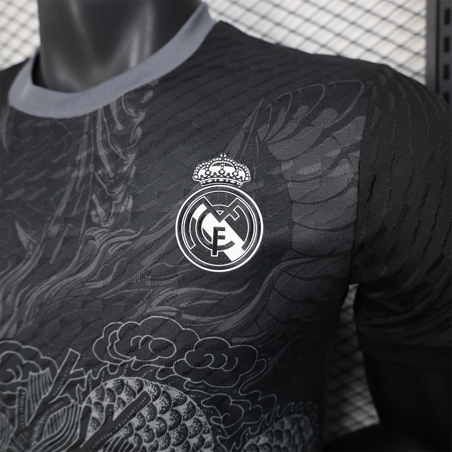 AlphaJersey-Real Madrid 25-26 Grey Chinese Loong and Auspicious Clouds Line Drawing Black Jersey - Player Version