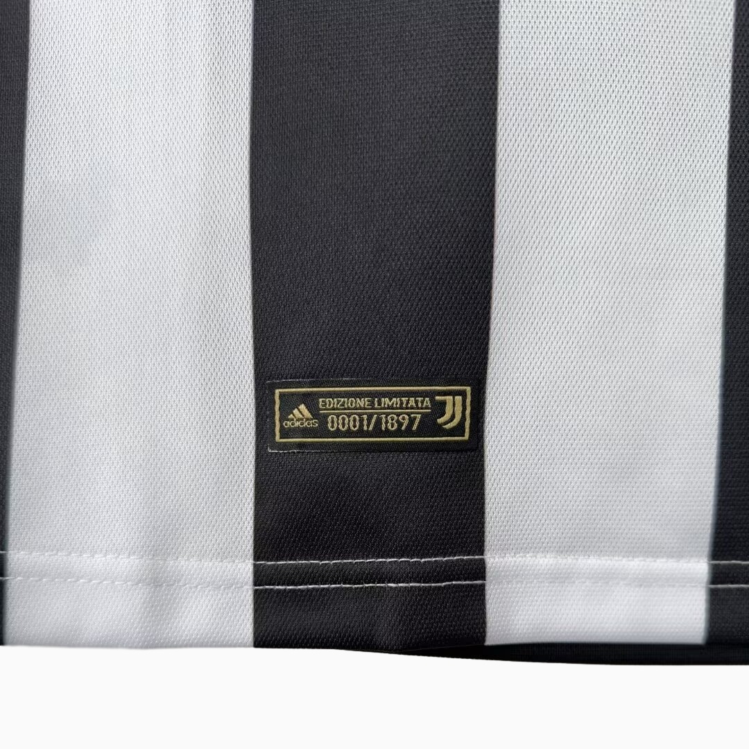 AlphaJersey-Retro Juventus 2017-18 120th Anniversary Special Edition Jersey