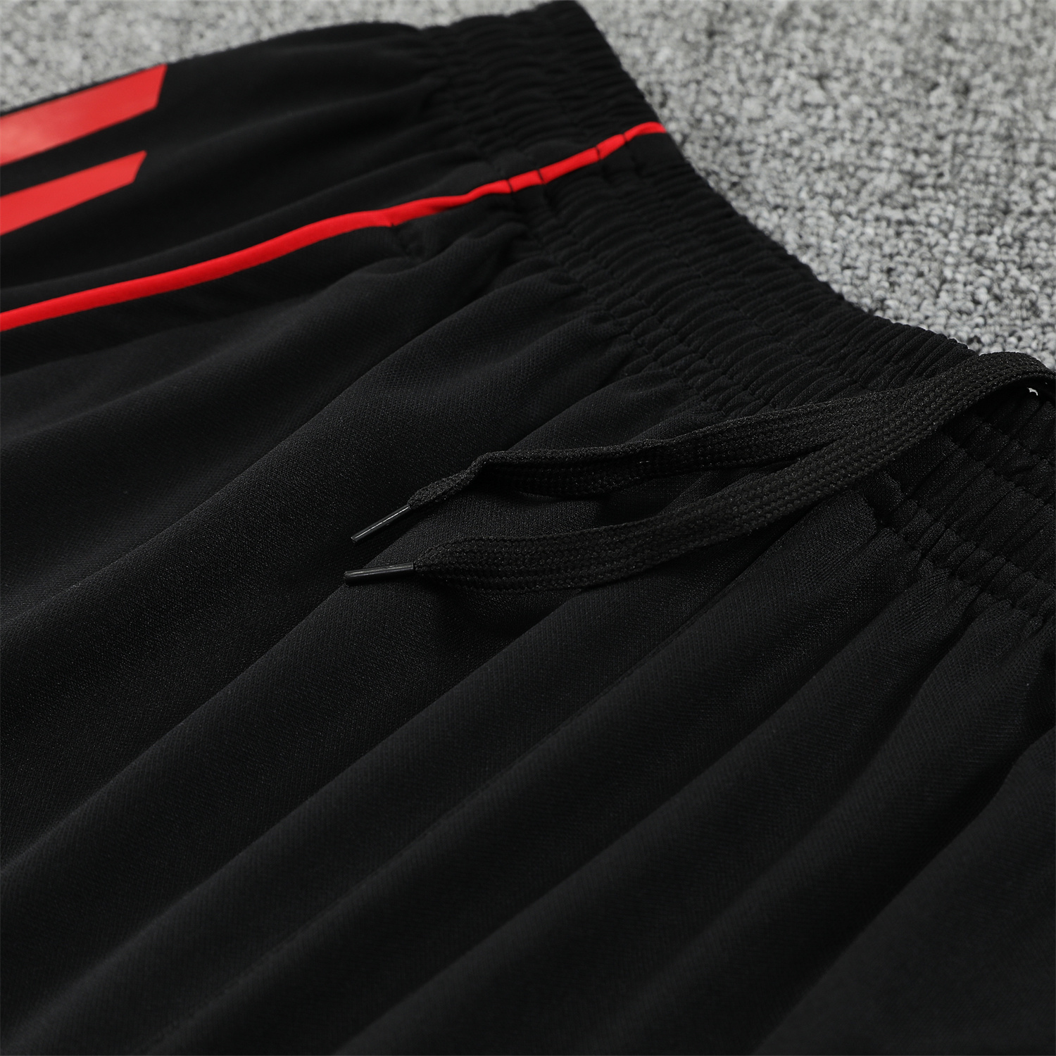 AlphaJersey-Manchester United 25-26 Short-Sleeve Training Set - Red Black Blocks White Top & Black Shorts