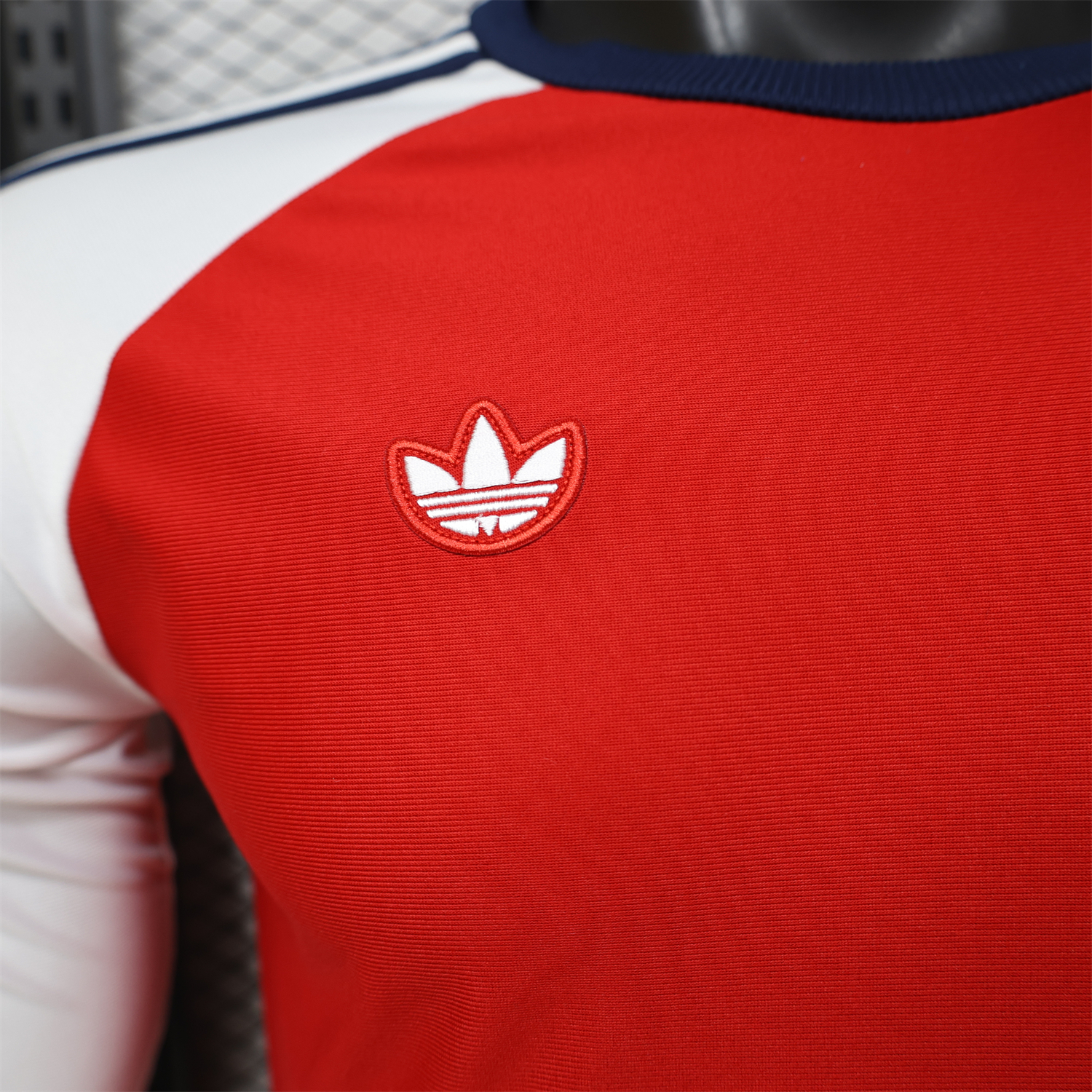 AlphaJersey-Arsenal 25-26 Red With White Casual Long Sleeves Jersey - Player Version