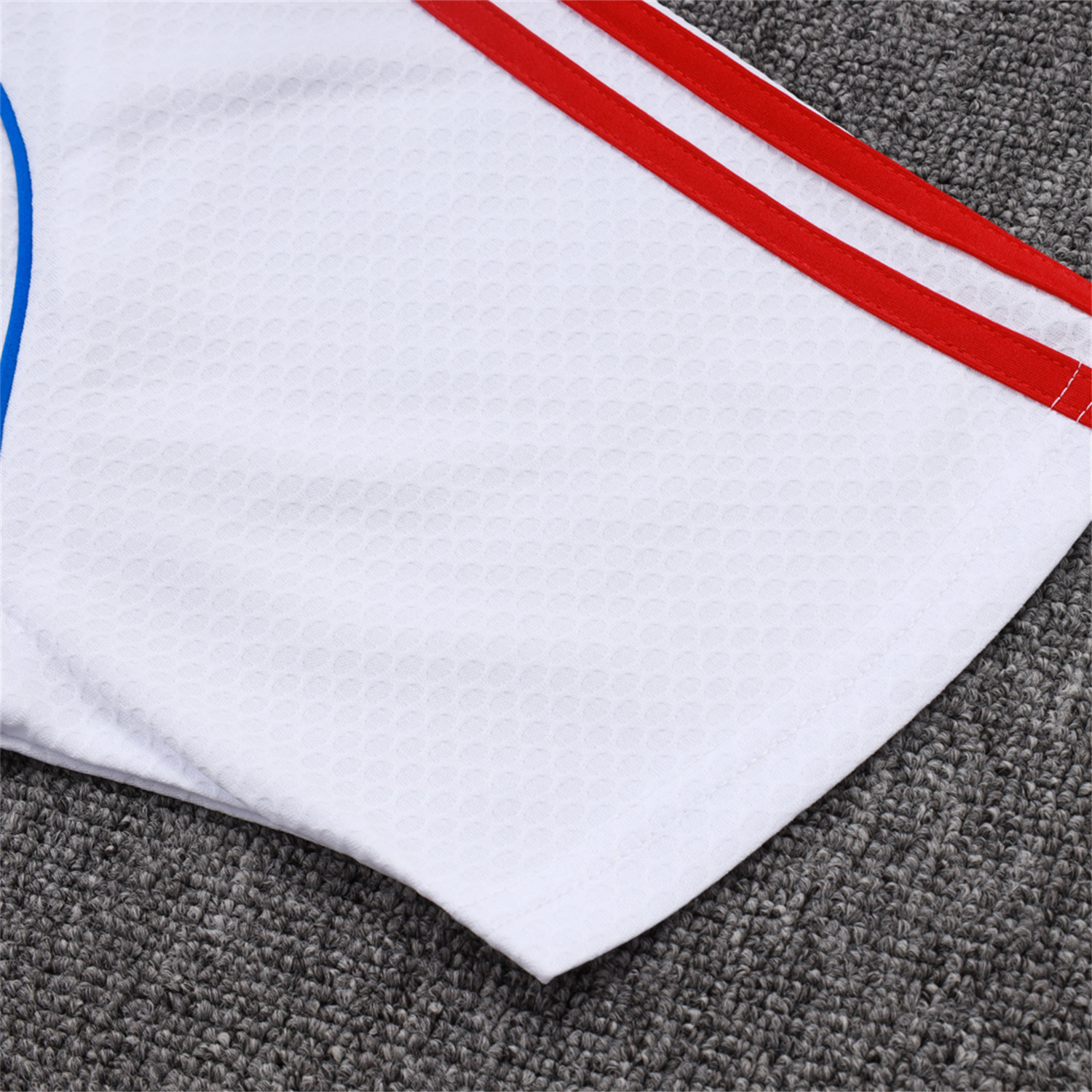 AlphaJersey-Bayern Munich 25-26 Short-Sleeve Training Set - White Throwback Top & Grey Shorts