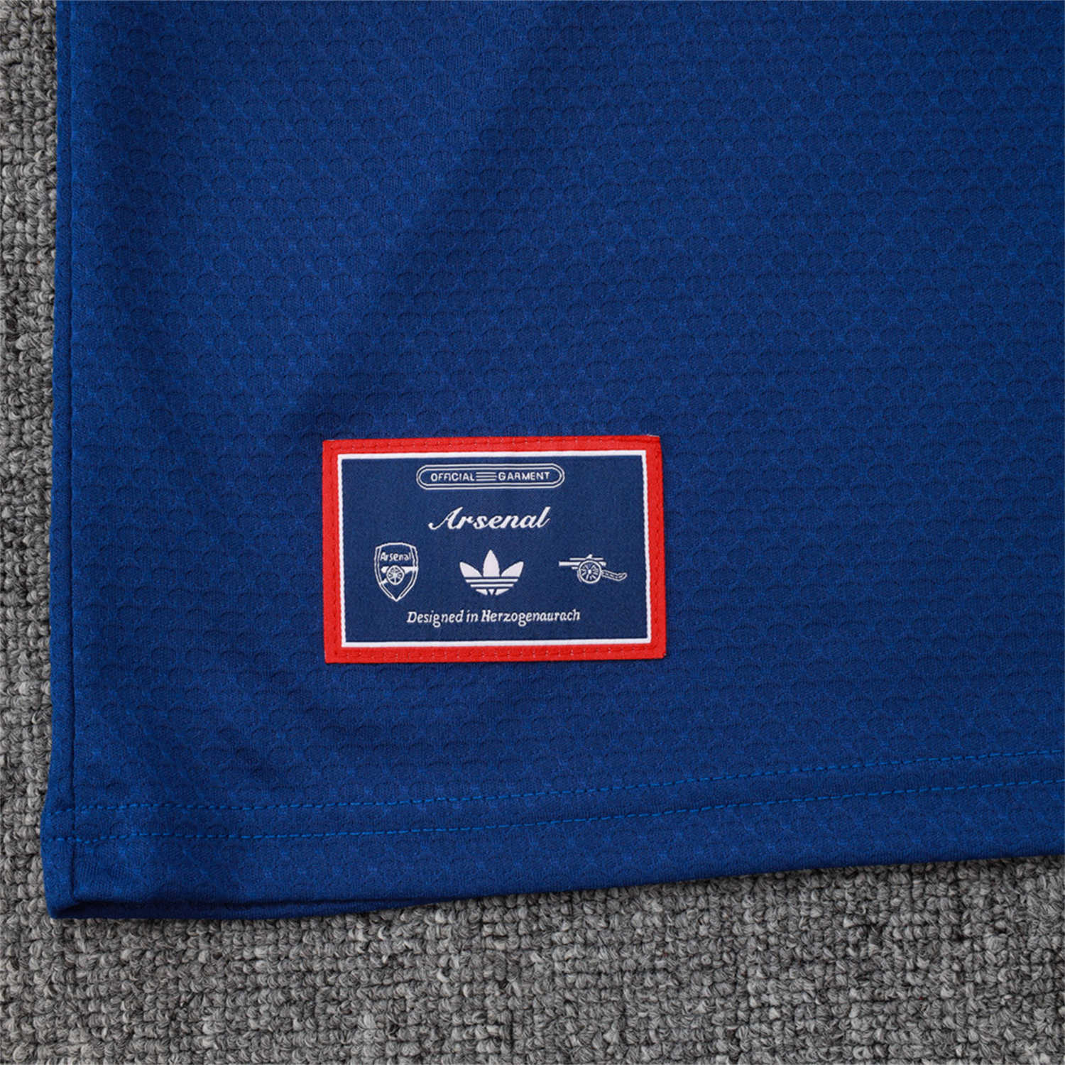 AlphaJersey-Arsenal 25-26 Throwback Trefoil Short-Sleeve Training Set - Royal Blue Top and Shorts