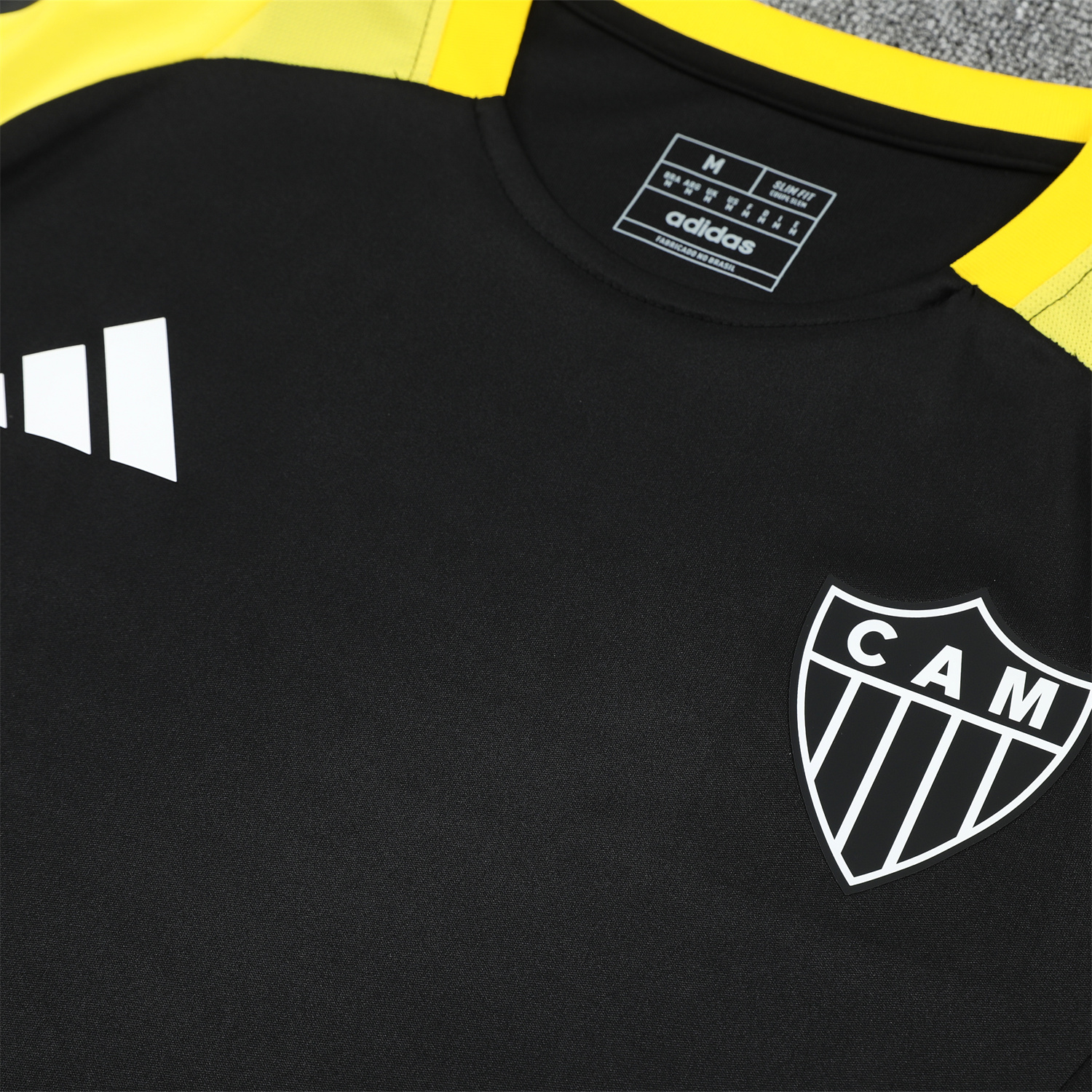 AlphaJersey-Atletico Mineiro 25-26 Short-Sleeve Kids Training Set - Black Top With Black Shorts