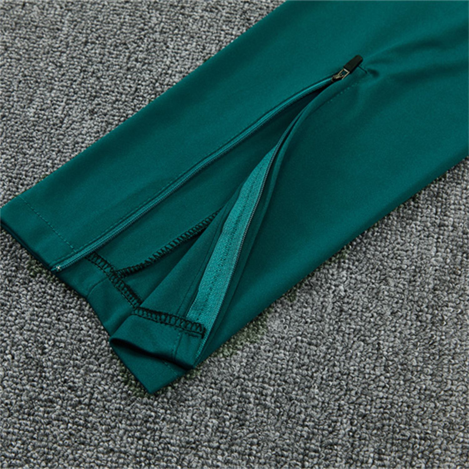 AlphaJersey-Brazil 2026 Kids Long Sleeve Training Set - Sky Blue Top & Dark Green Pants