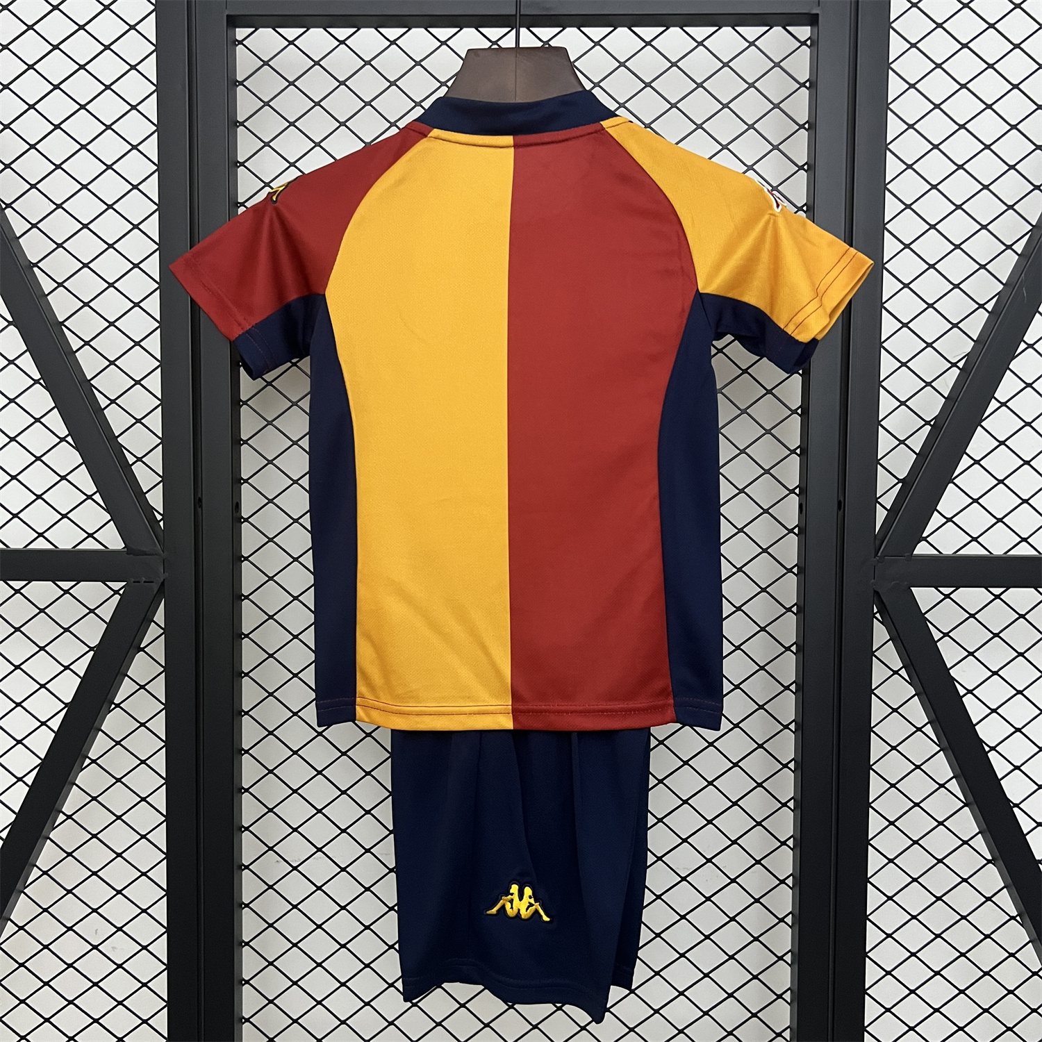 AlphaJersey-Retro Roma 2001-02 Home Kids Kit