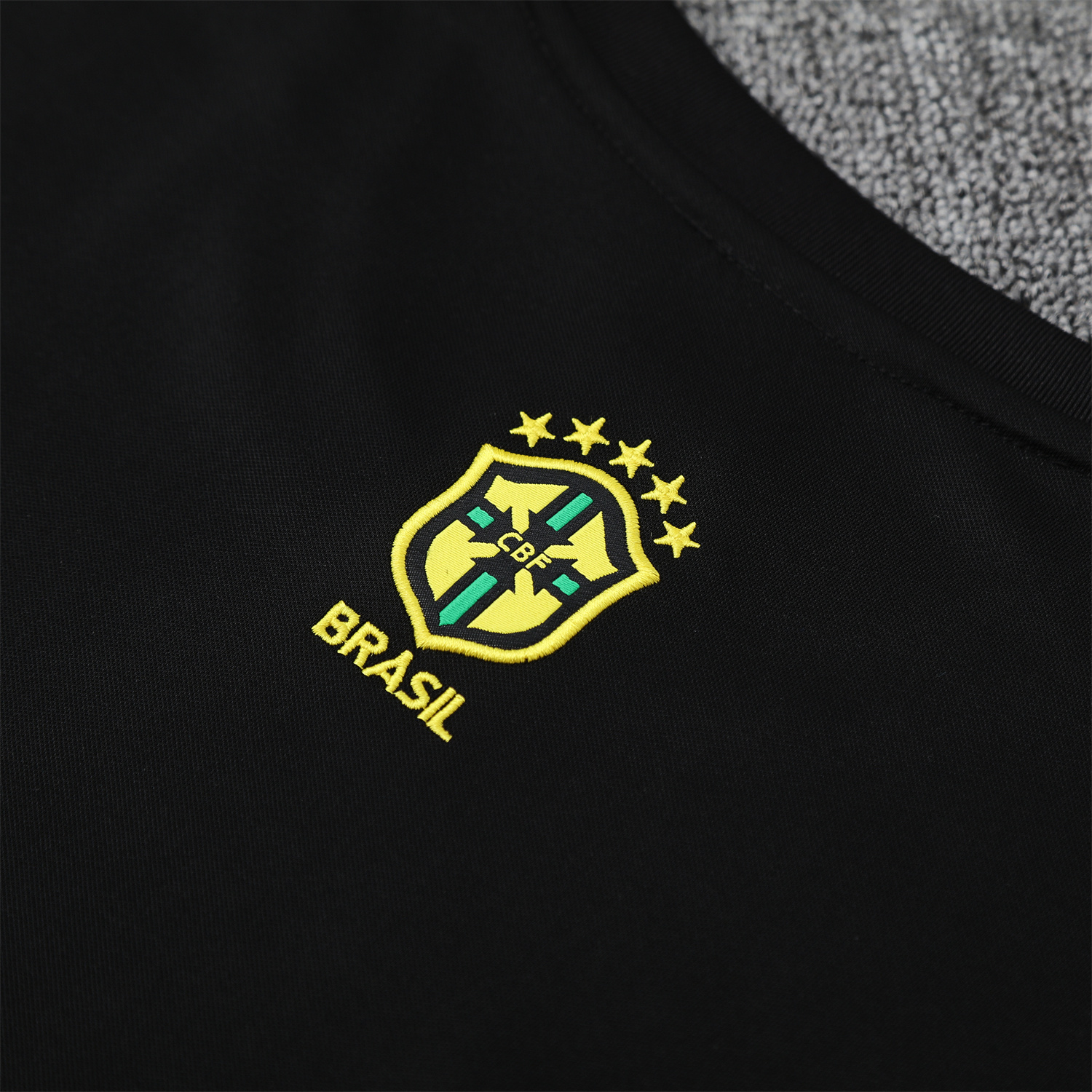 AlphaJersey-Brazil 25-26 Yellow Jesus Statue Vest Training Set - Yellow Vest & Black Shorts