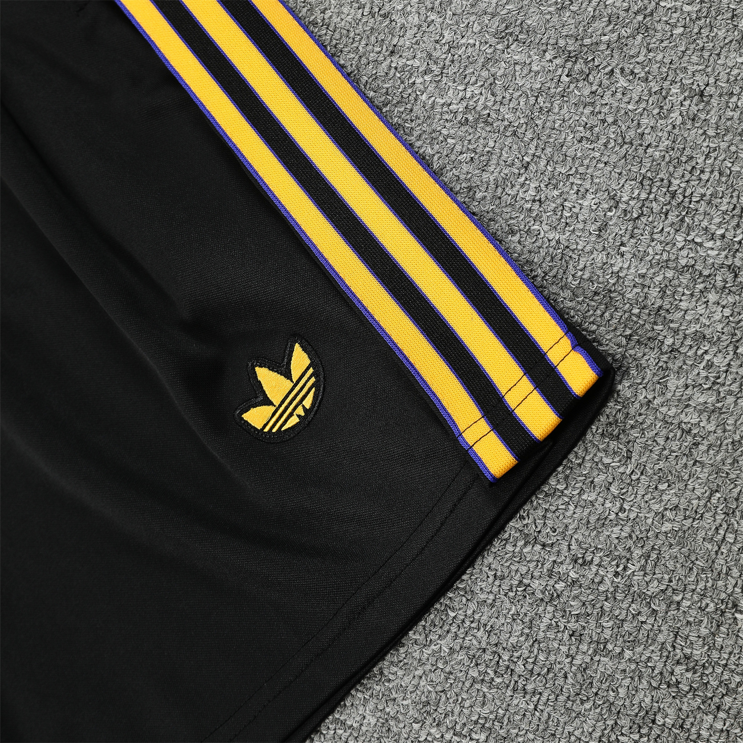 AlphaJersey-Manchester United 25-26 Vest Training Set - Black Top & Black Shorts