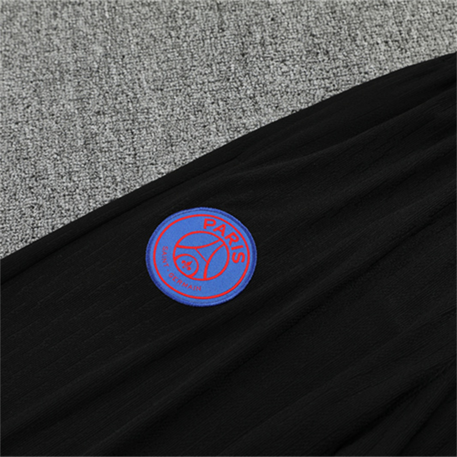AlphaJersey-Paris Saint-Germain PSG 25-26 Kids Long Sleeve Training Set - Player Version - White Top and Black Pants