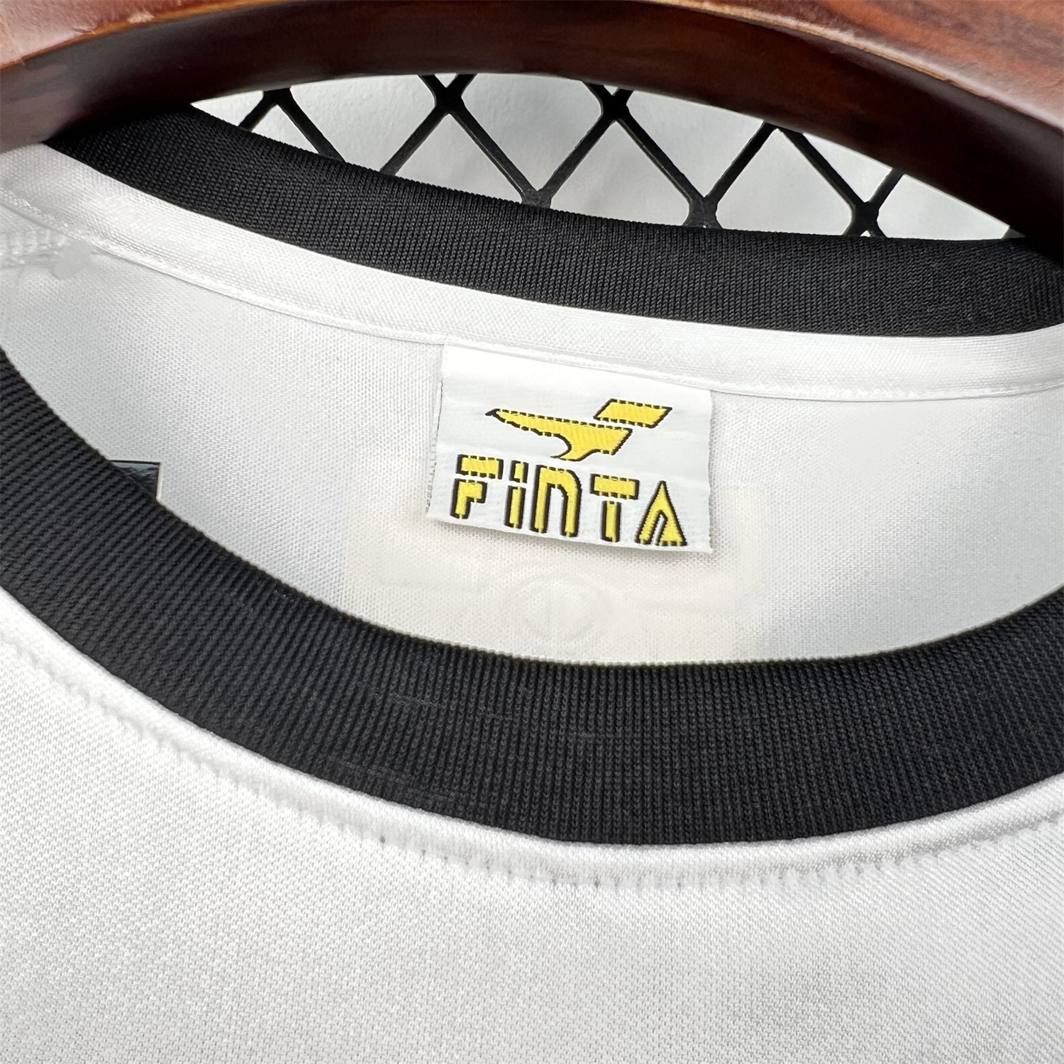 AlphaJersey-Retro Botafogo 2002-03 White Special Jersey