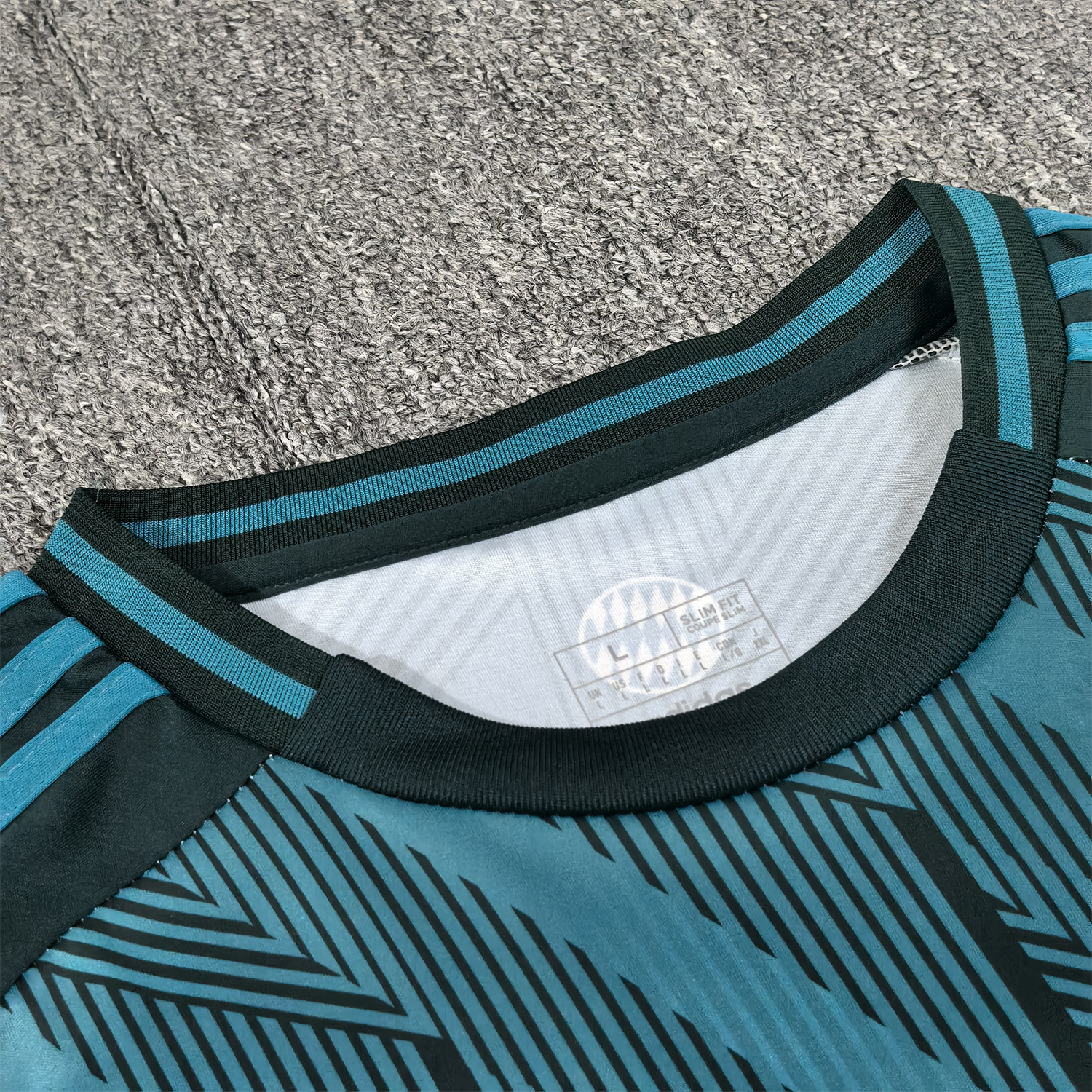AlphaJersey-Bayern Munich 25-26 Deep Green Blue Lines Special Edition Jersey - Fans Version