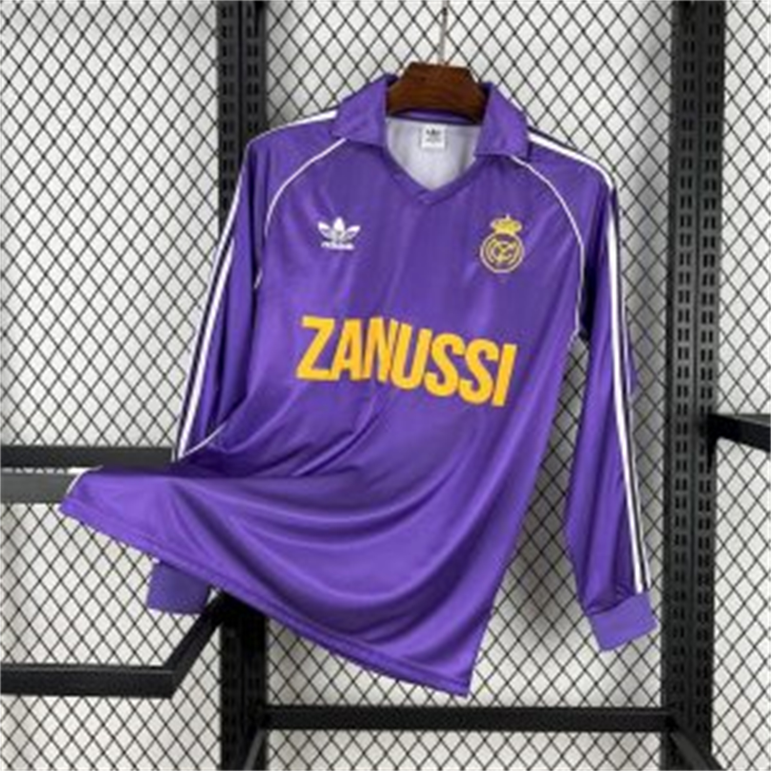 AlphaJersey-Retro Real Madrid 1984-85 Third Long Sleeves Jersey