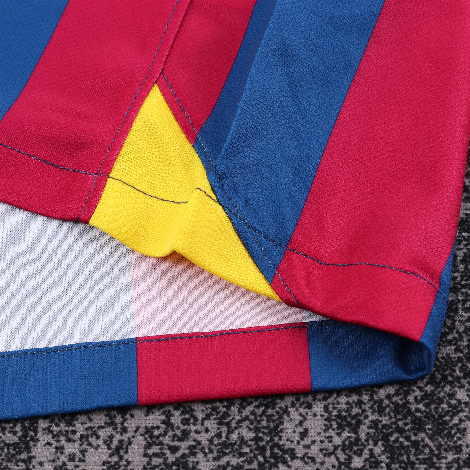 AlphaJersey-Retro Barcelona 2005-06 Home Long Sleeve Kids Kit