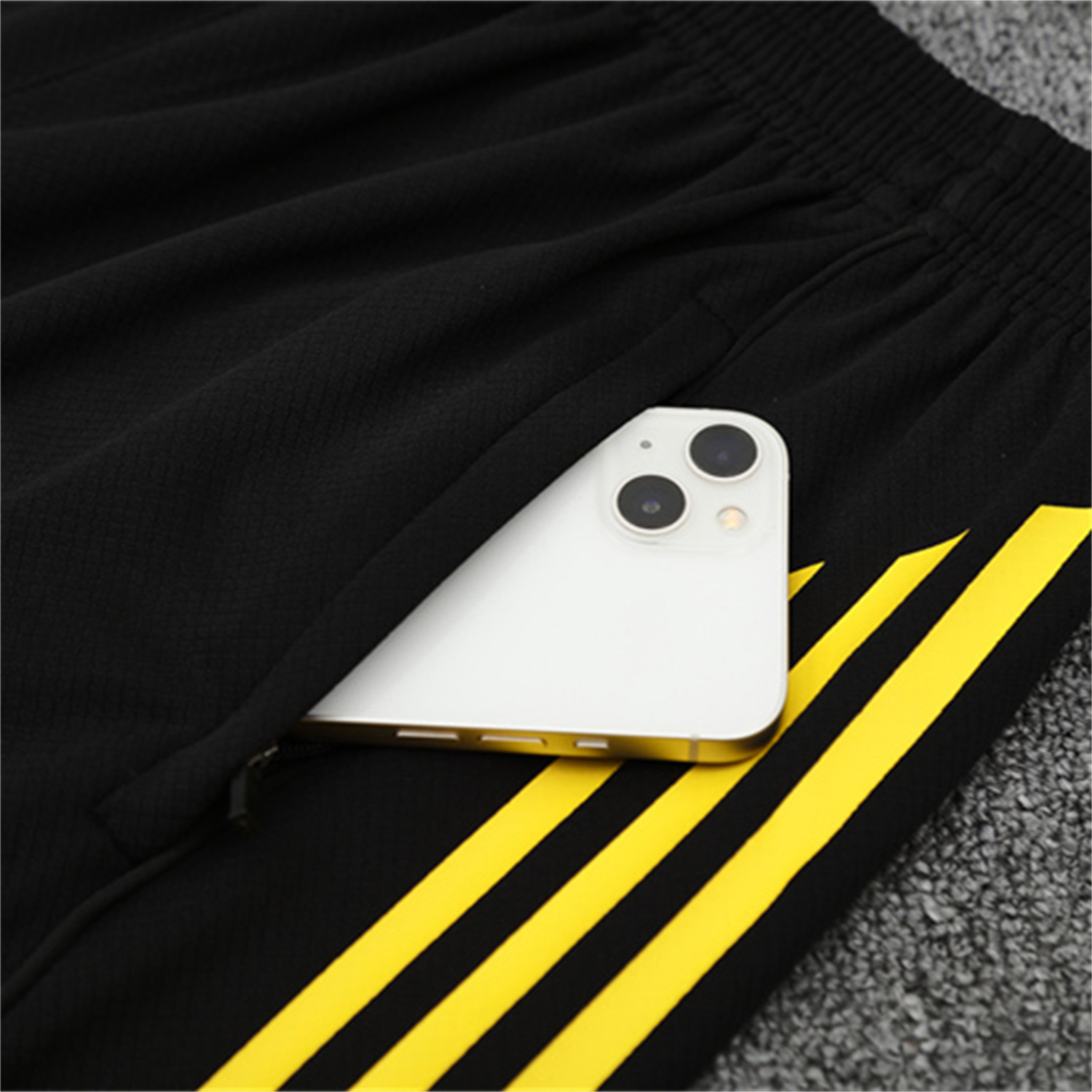 AlphaJersey-Manchester United 25-26 Kids Short-Sleeve Training Set - Black Top & Black shorts