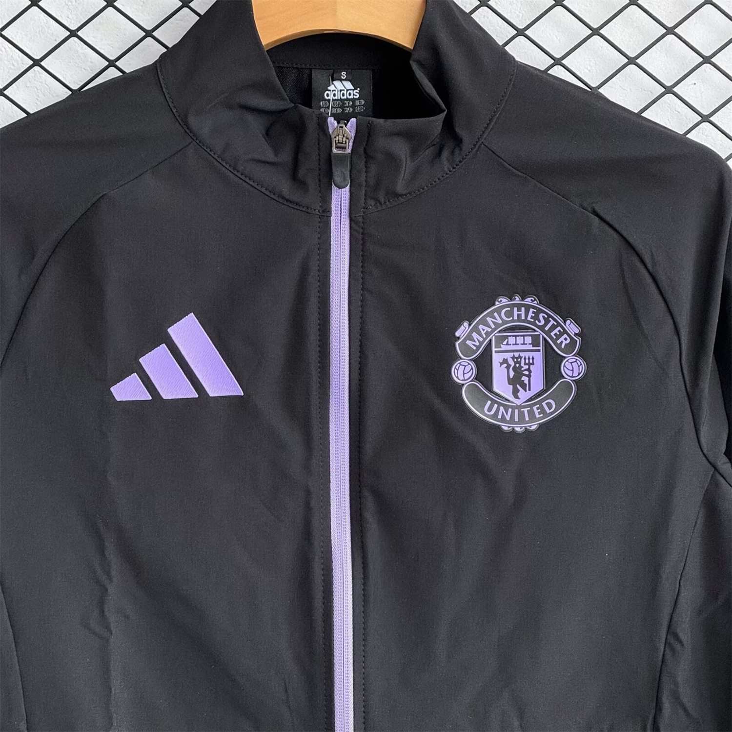AlphaJersey-Manchester United 25-26 Windbreaker Training Set - Purple Black Top and Pants